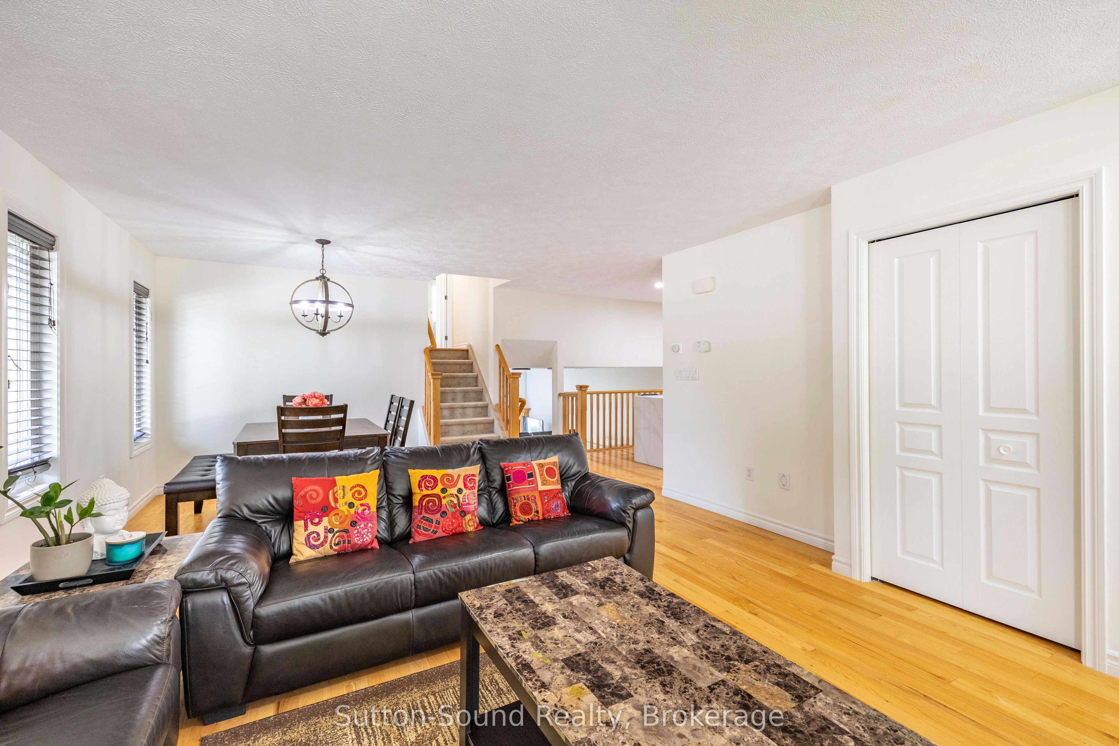 221 2nd Avenue W Property Photo 9