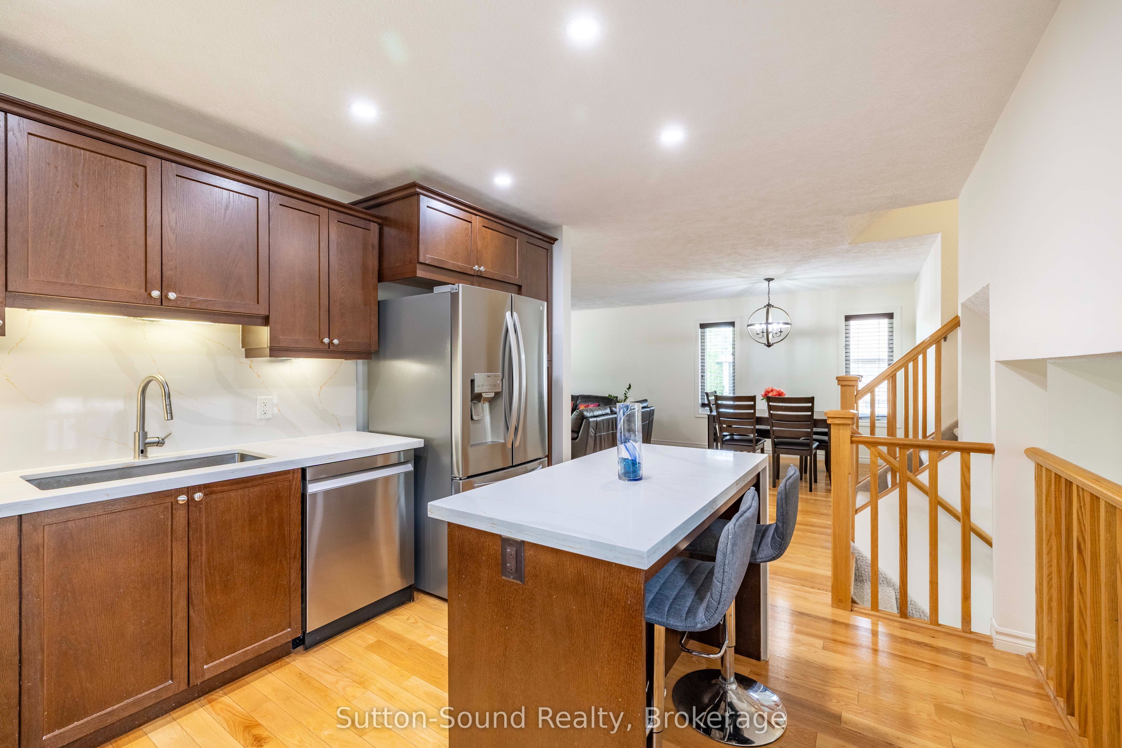 221 2nd Avenue W Property Photo 12