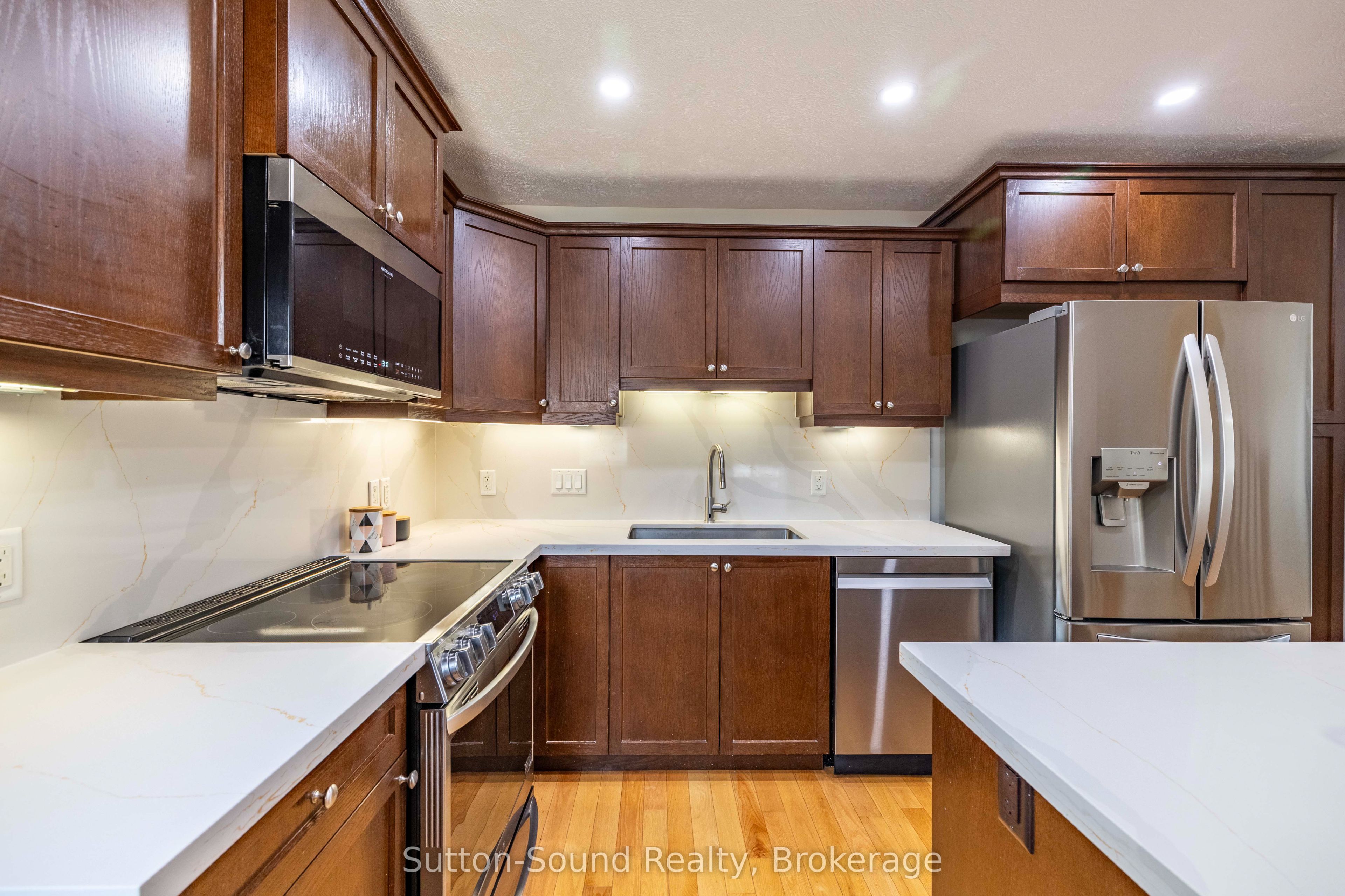 221 2nd Avenue W Property Photo 14