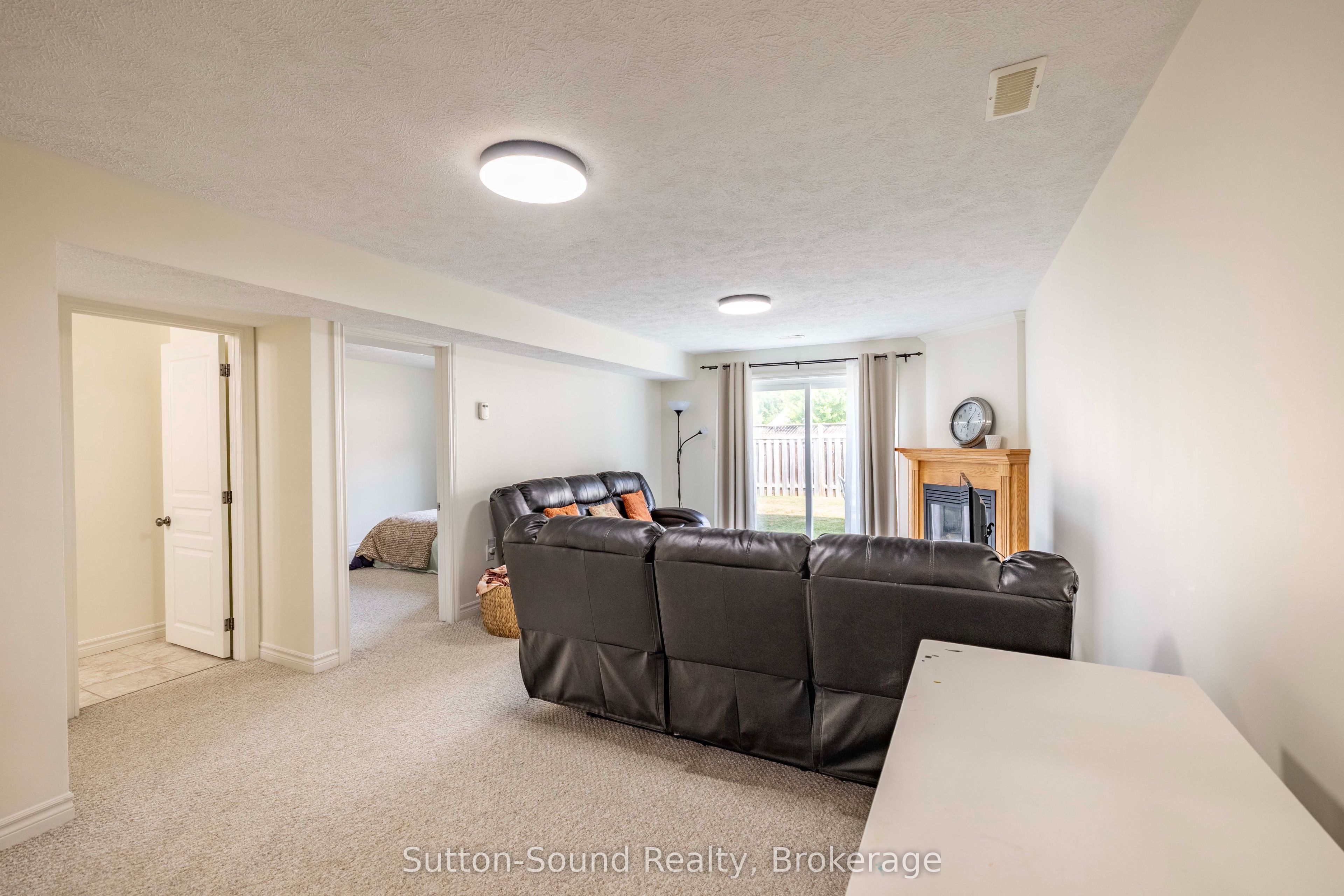 221 2nd Avenue W Property Photo 18