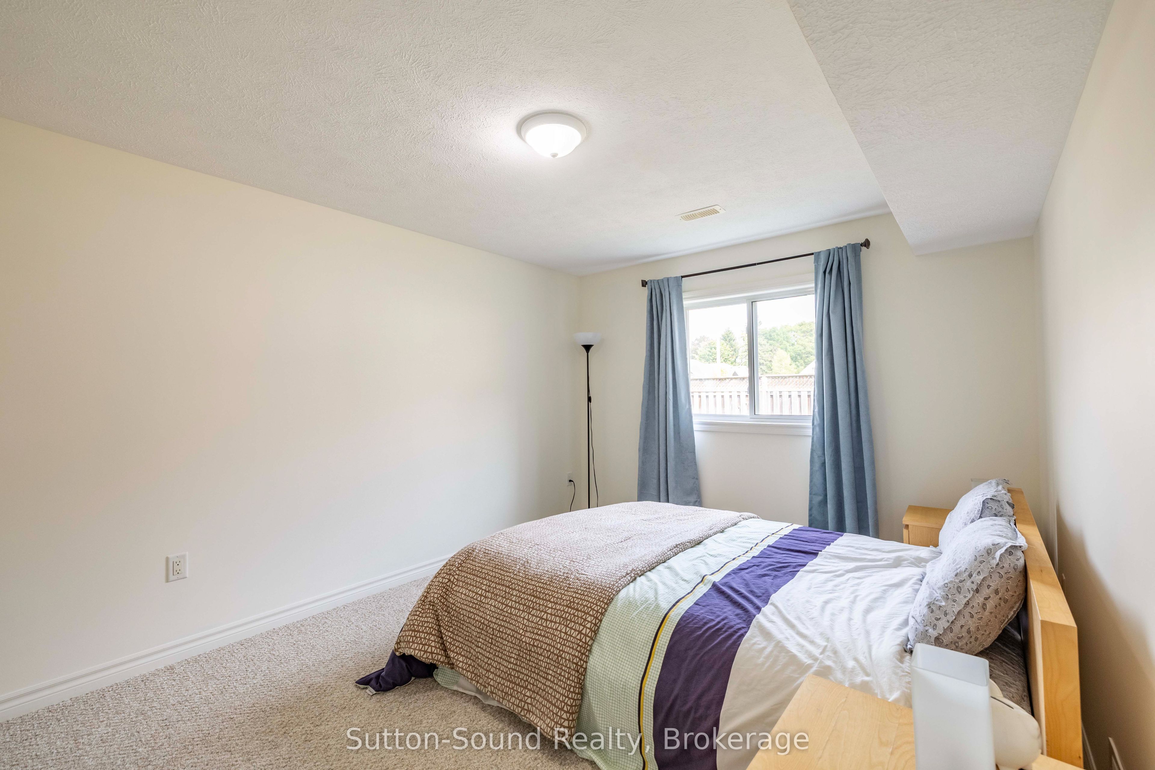 221 2nd Avenue W Property Photo 19