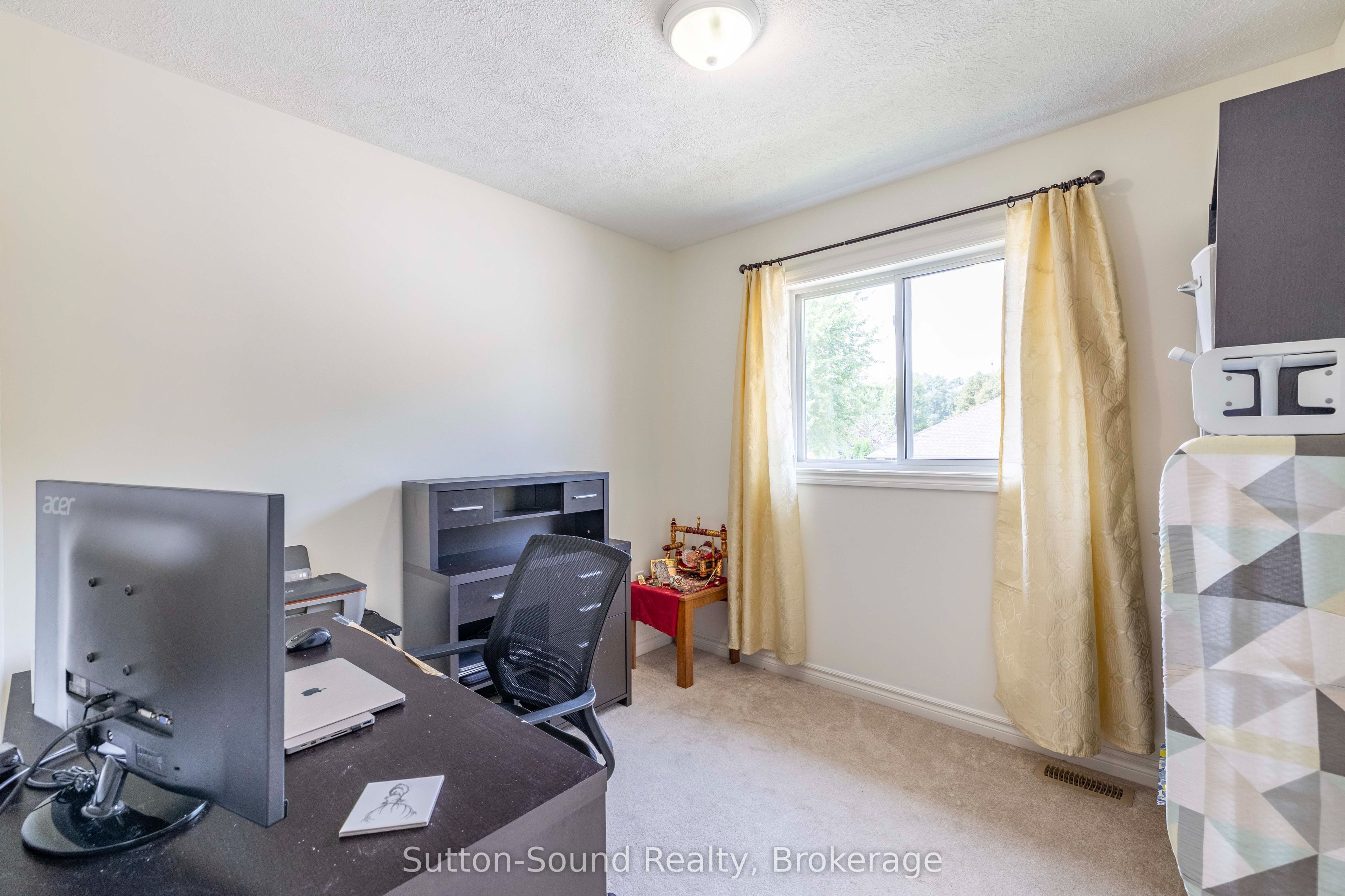 221 2nd Avenue W Property Photo 27