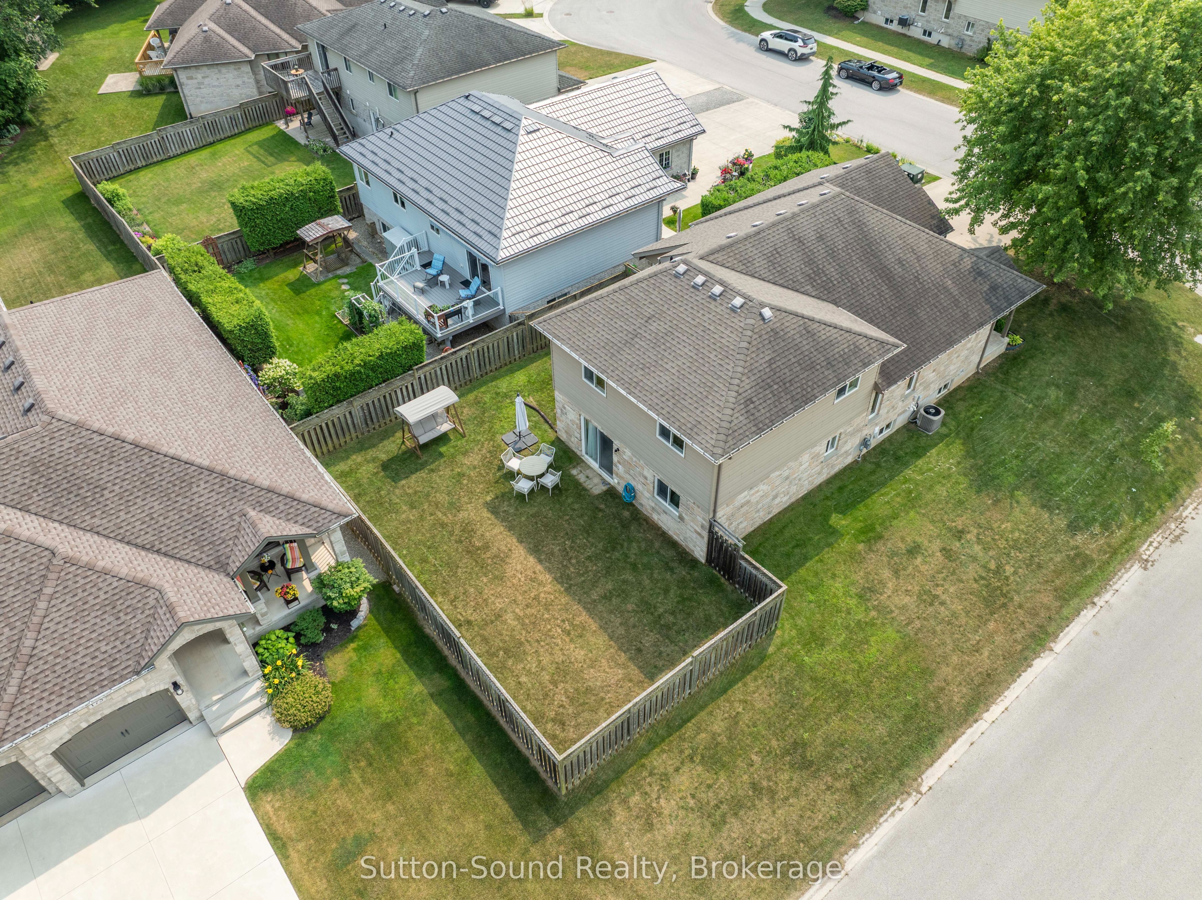 221 2nd Avenue W Property Photo 31