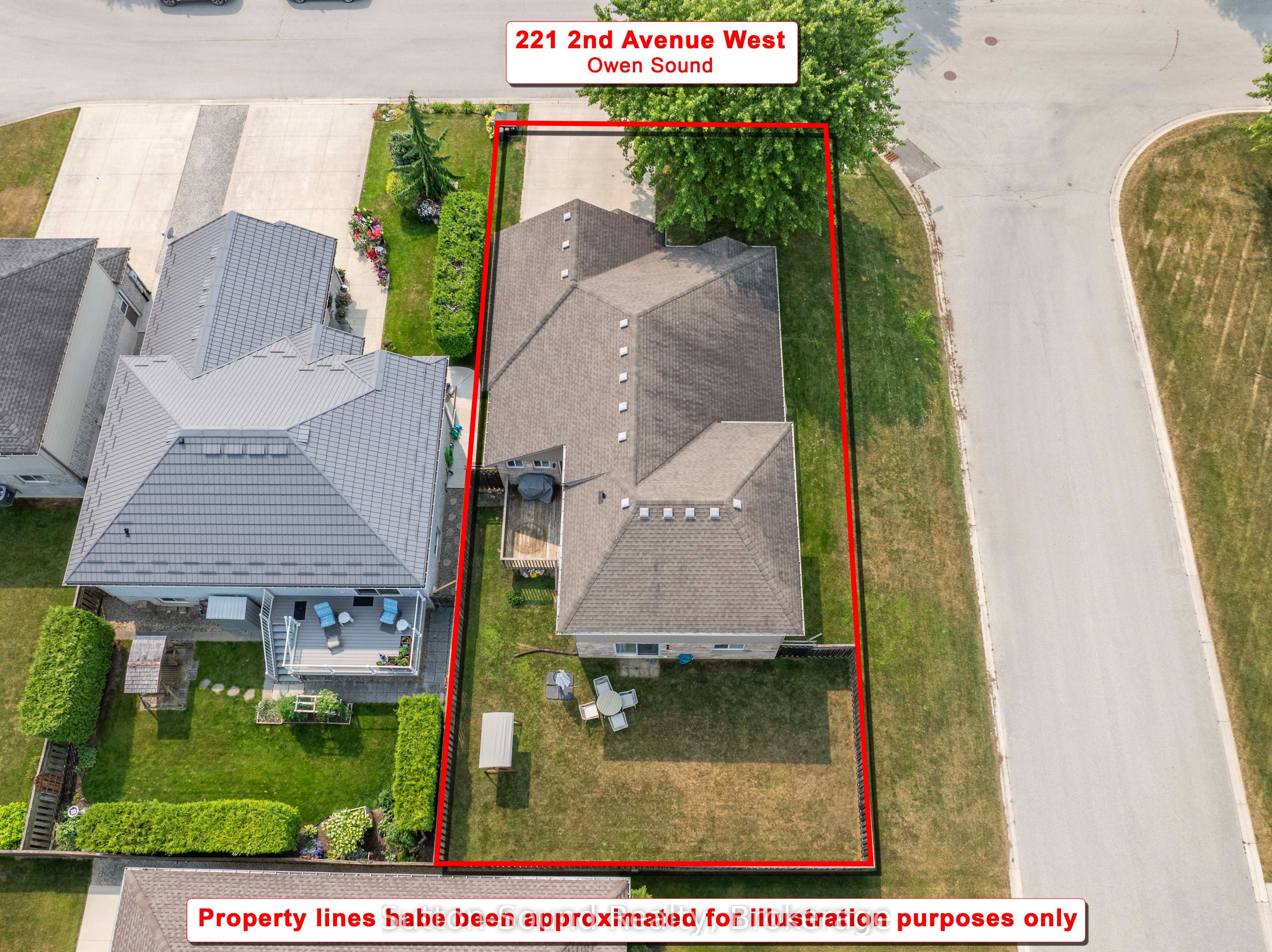 221 2nd Avenue W Property Photo 41