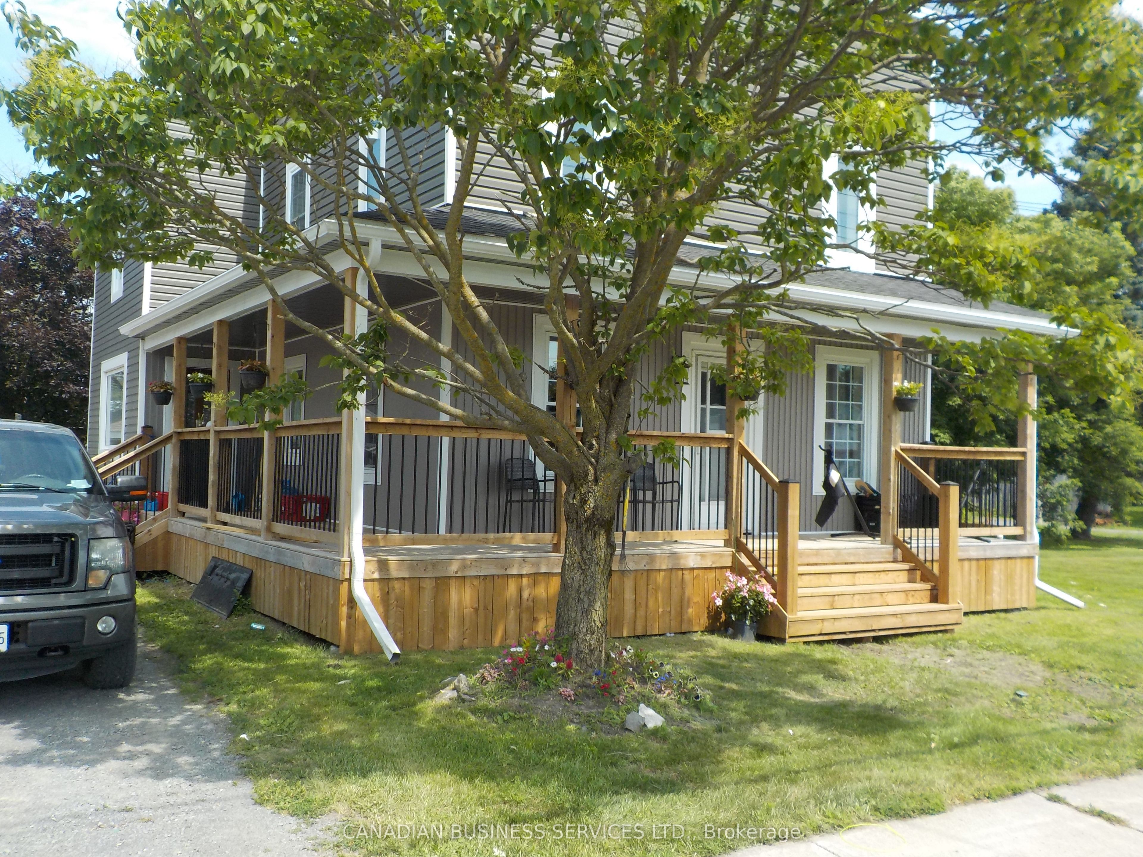 2285 Laval Road S Property Photo 2