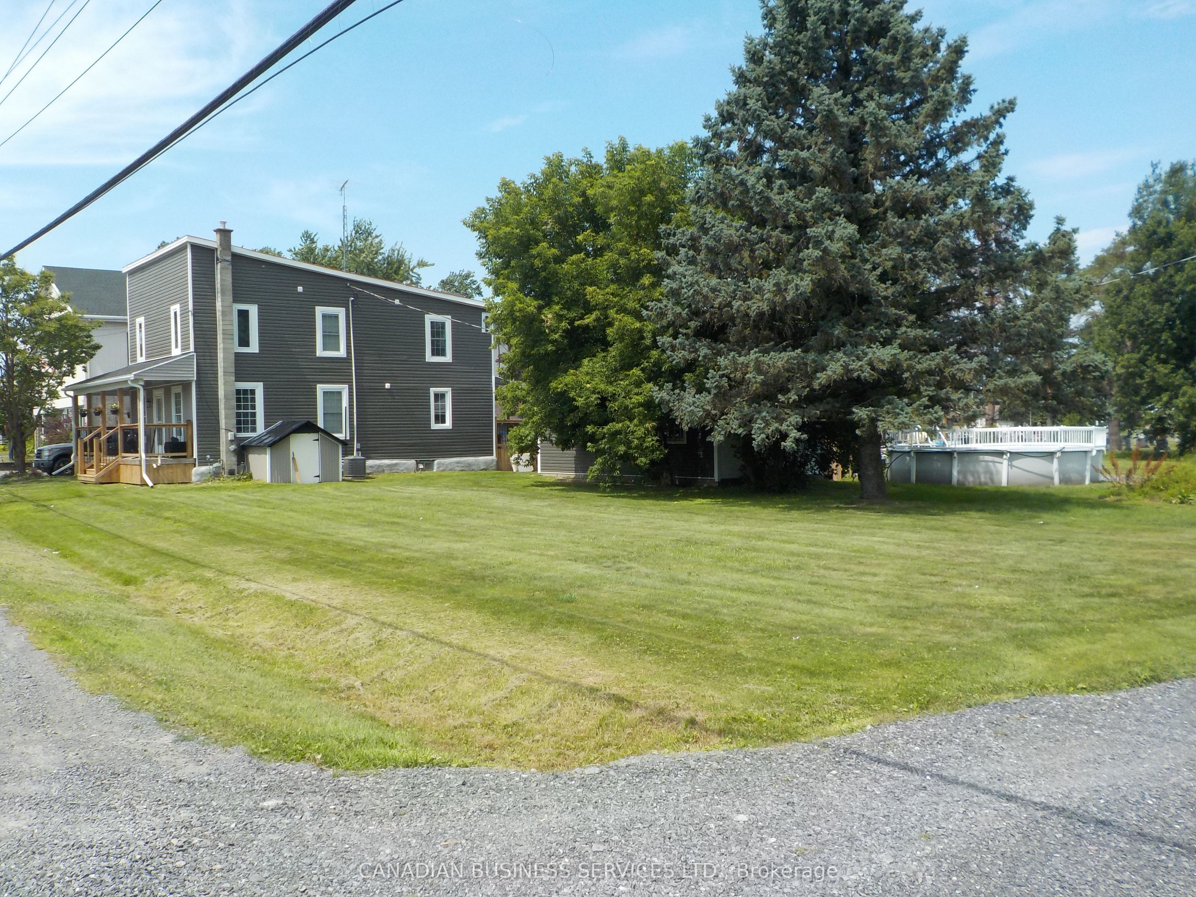 2285 Laval Road S Property Photo 3