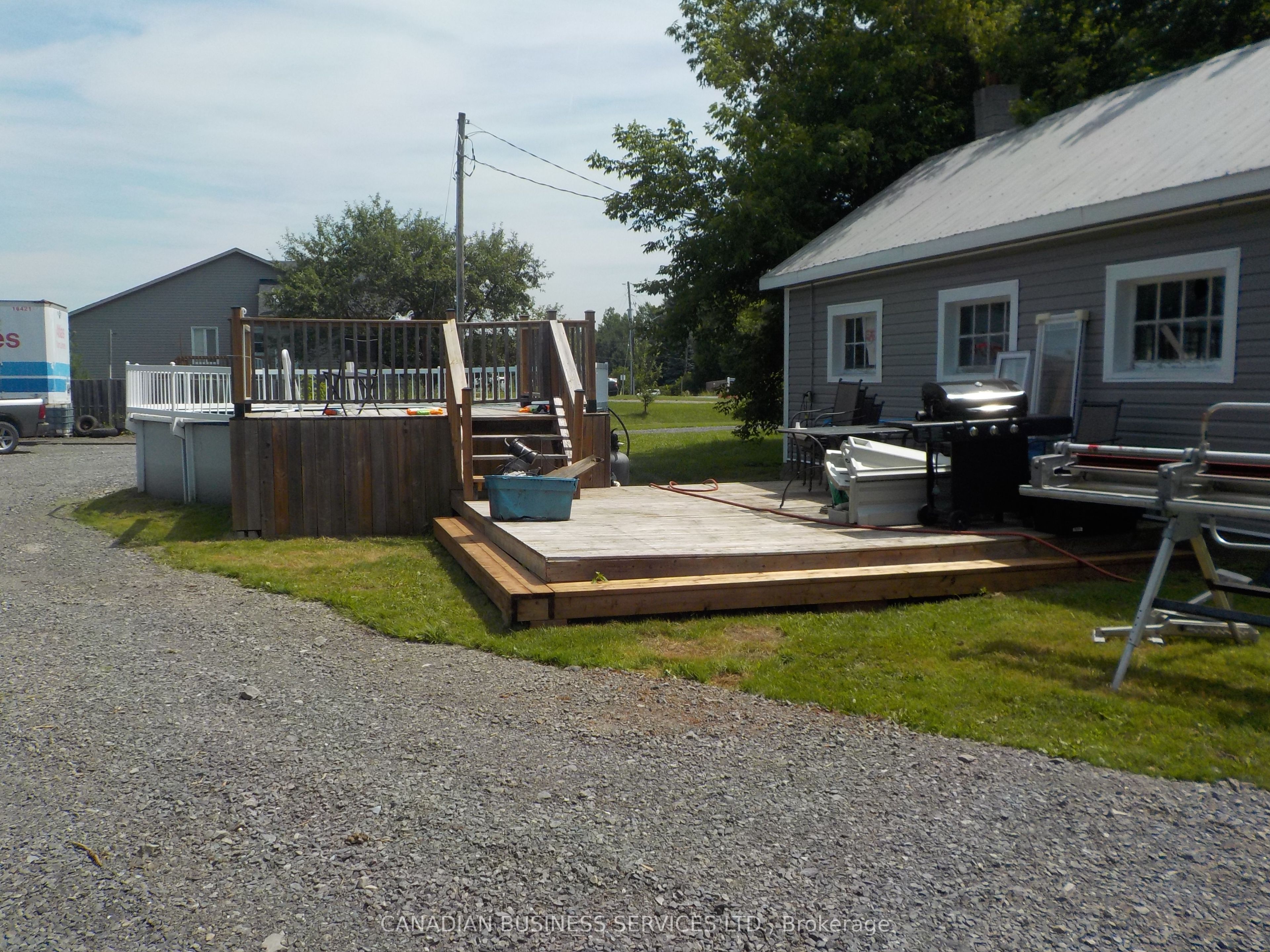 2285 Laval Road S Property Photo 7
