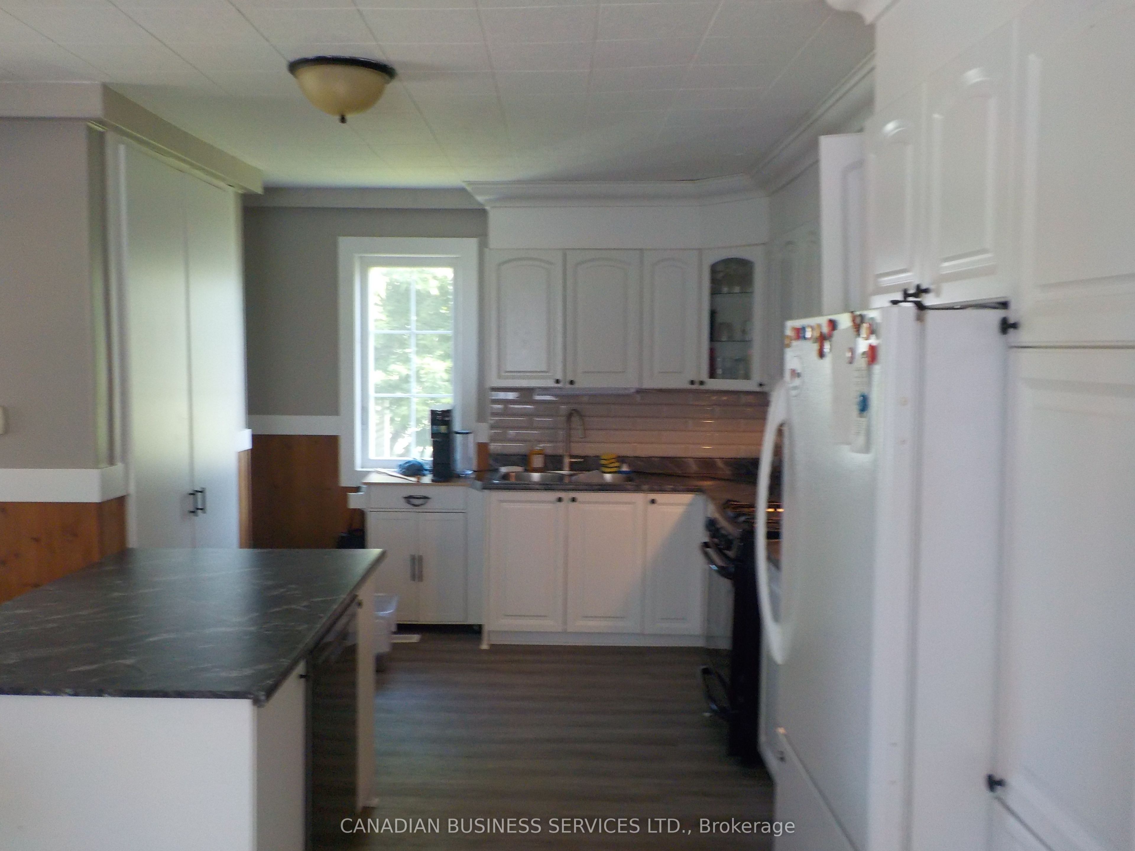 2285 Laval Road S Property Photo 12