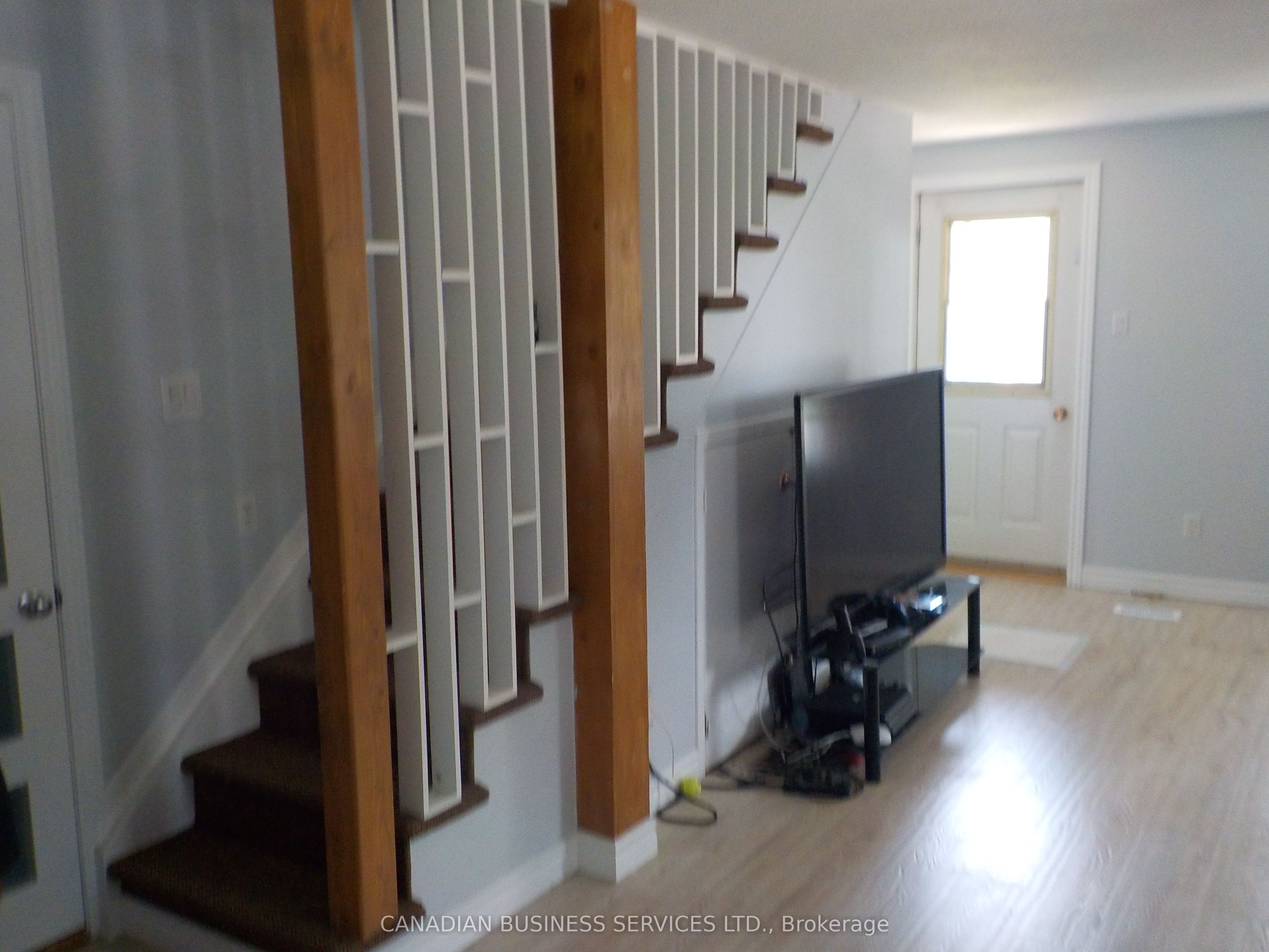 2285 Laval Road S Property Photo 14