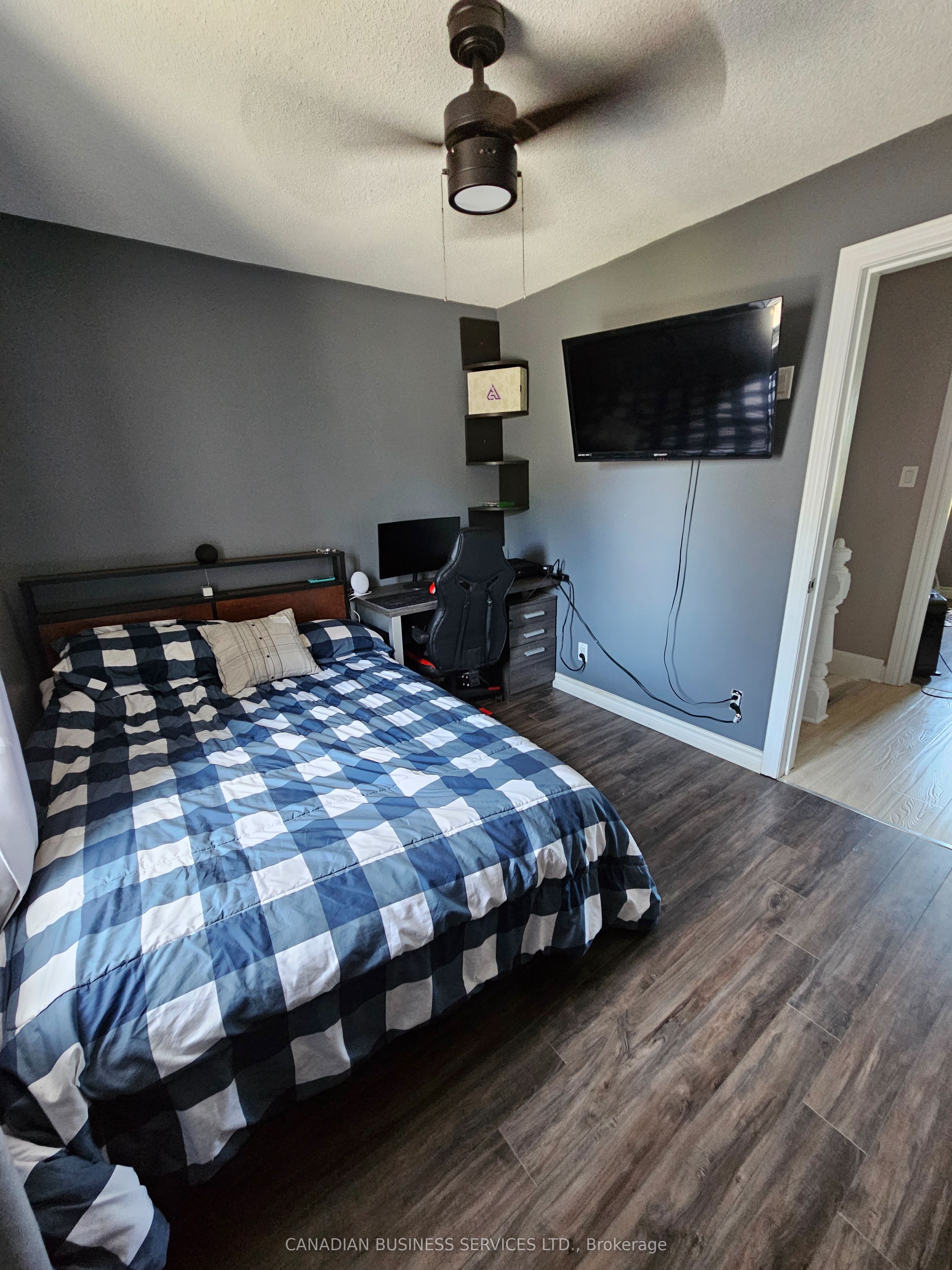 2285 Laval Road S Property Photo 25