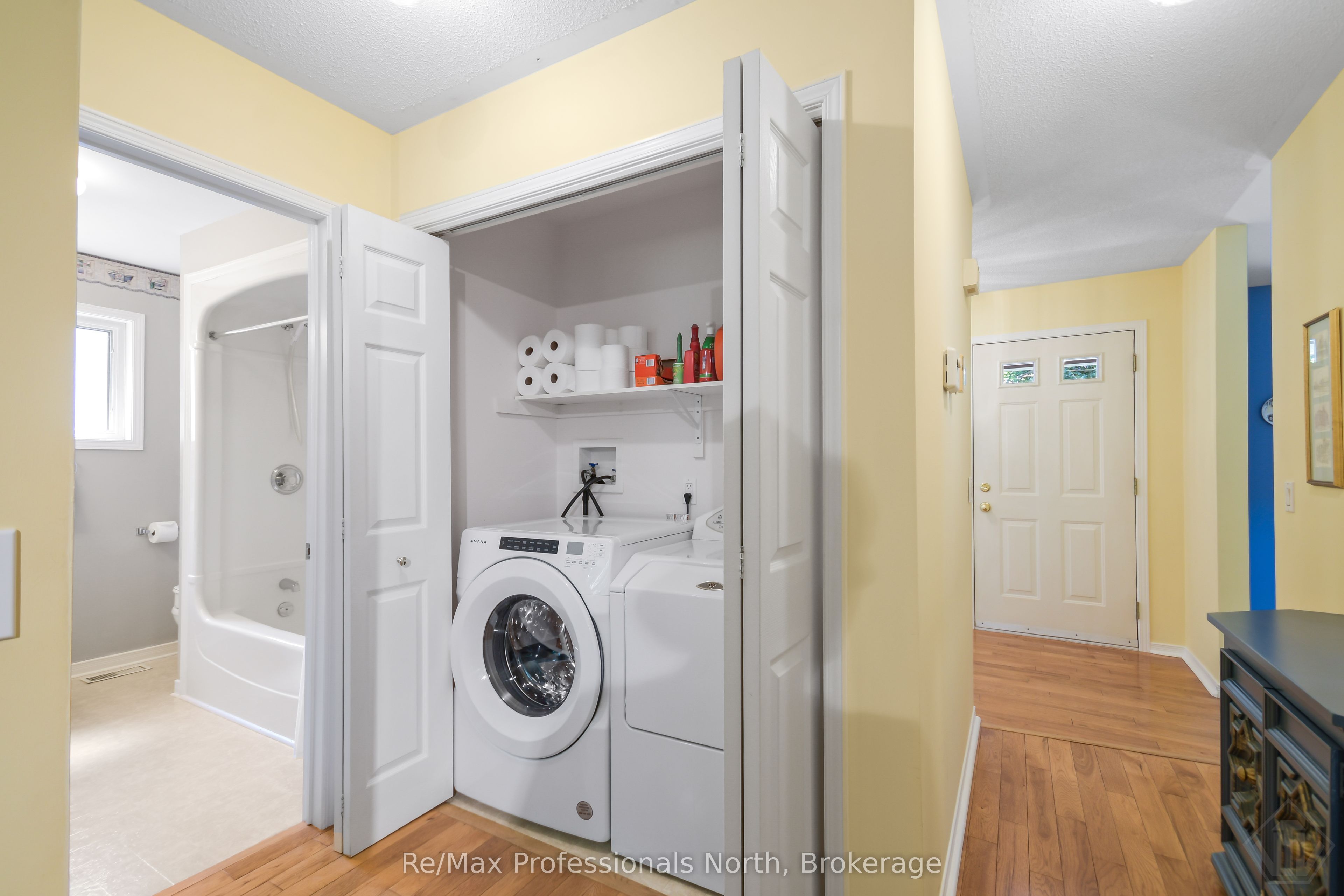 60 Pineridge Gate Property Photo 18