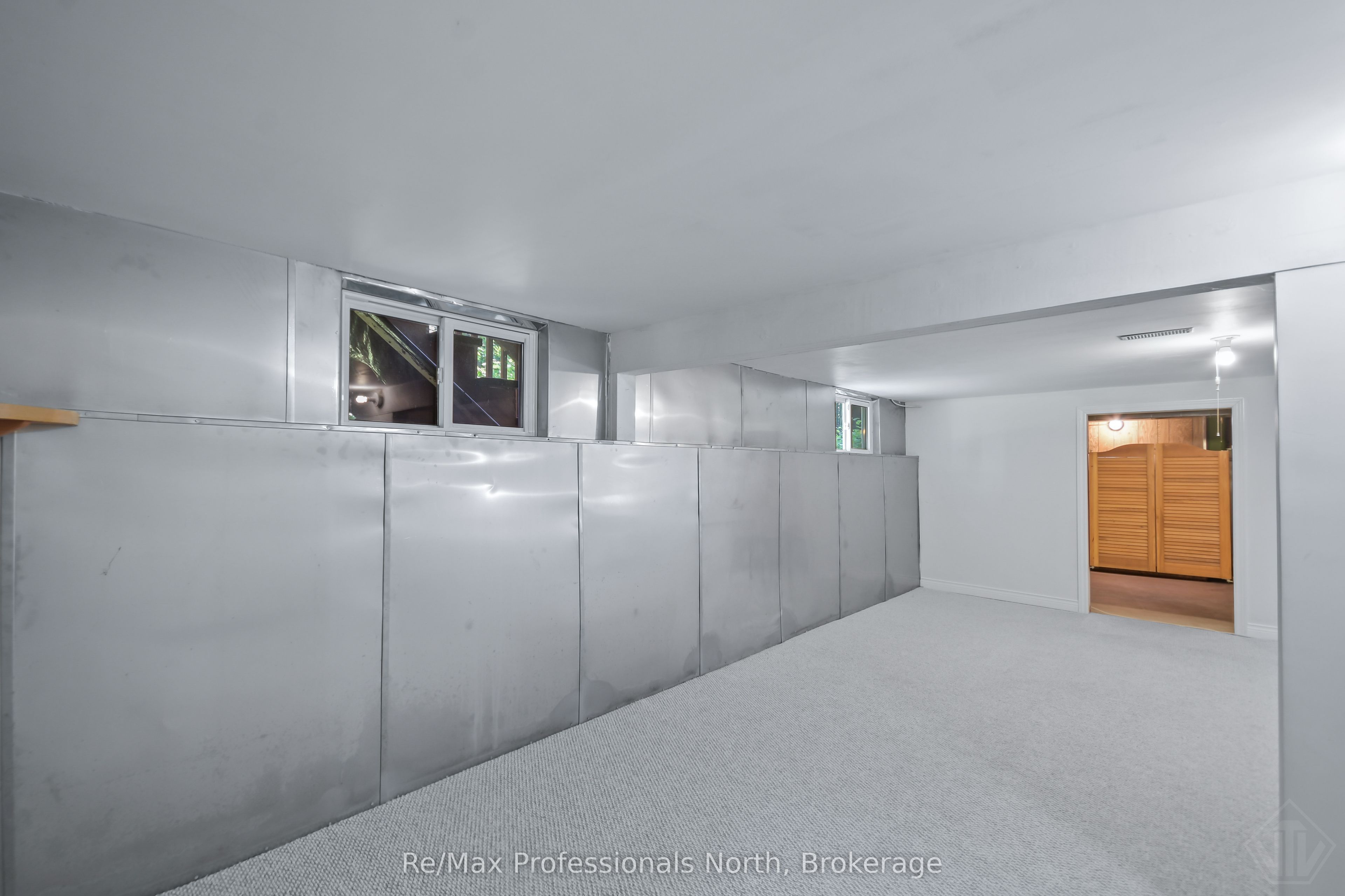 60 Pineridge Gate Property Photo 25