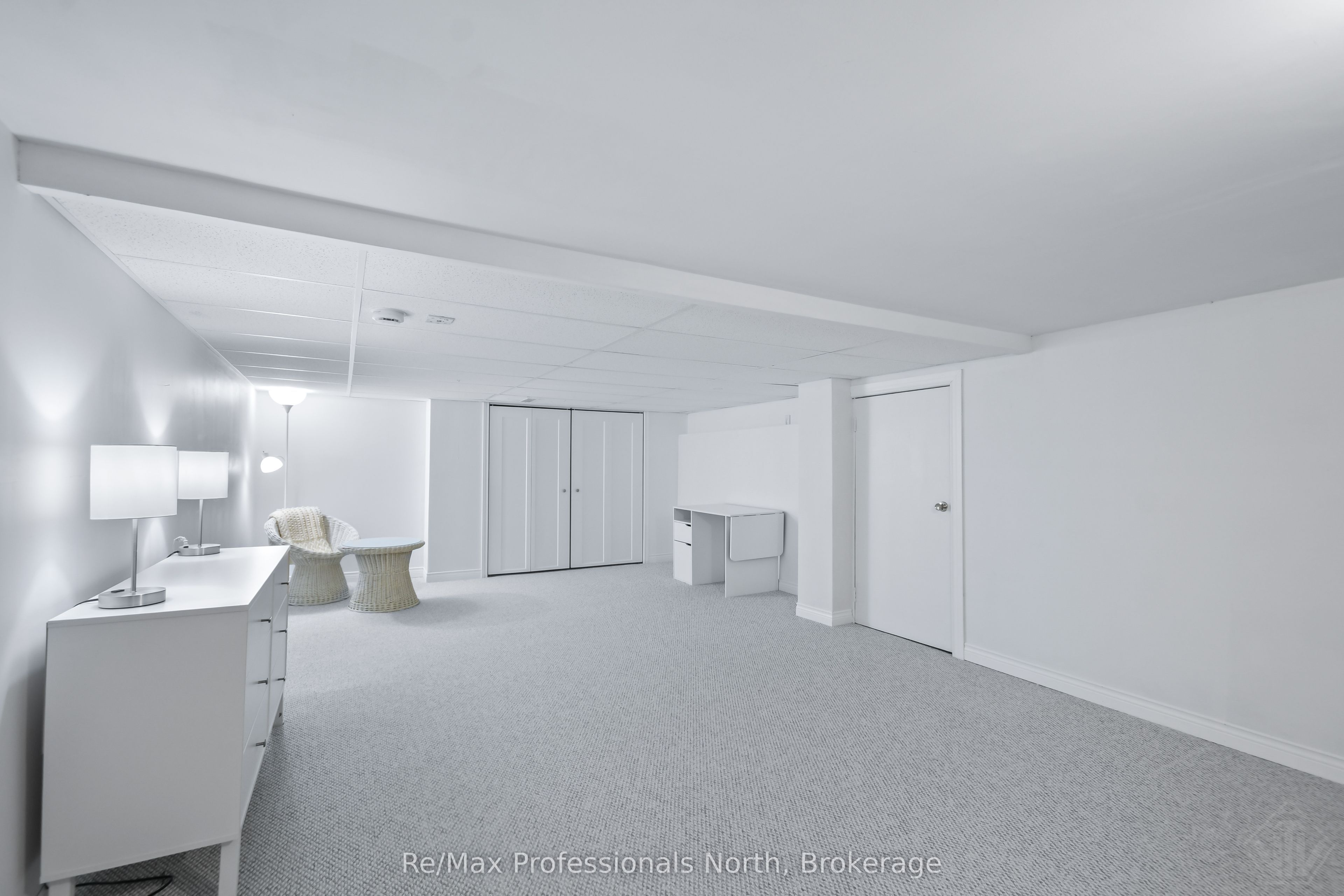 60 Pineridge Gate Property Photo 28