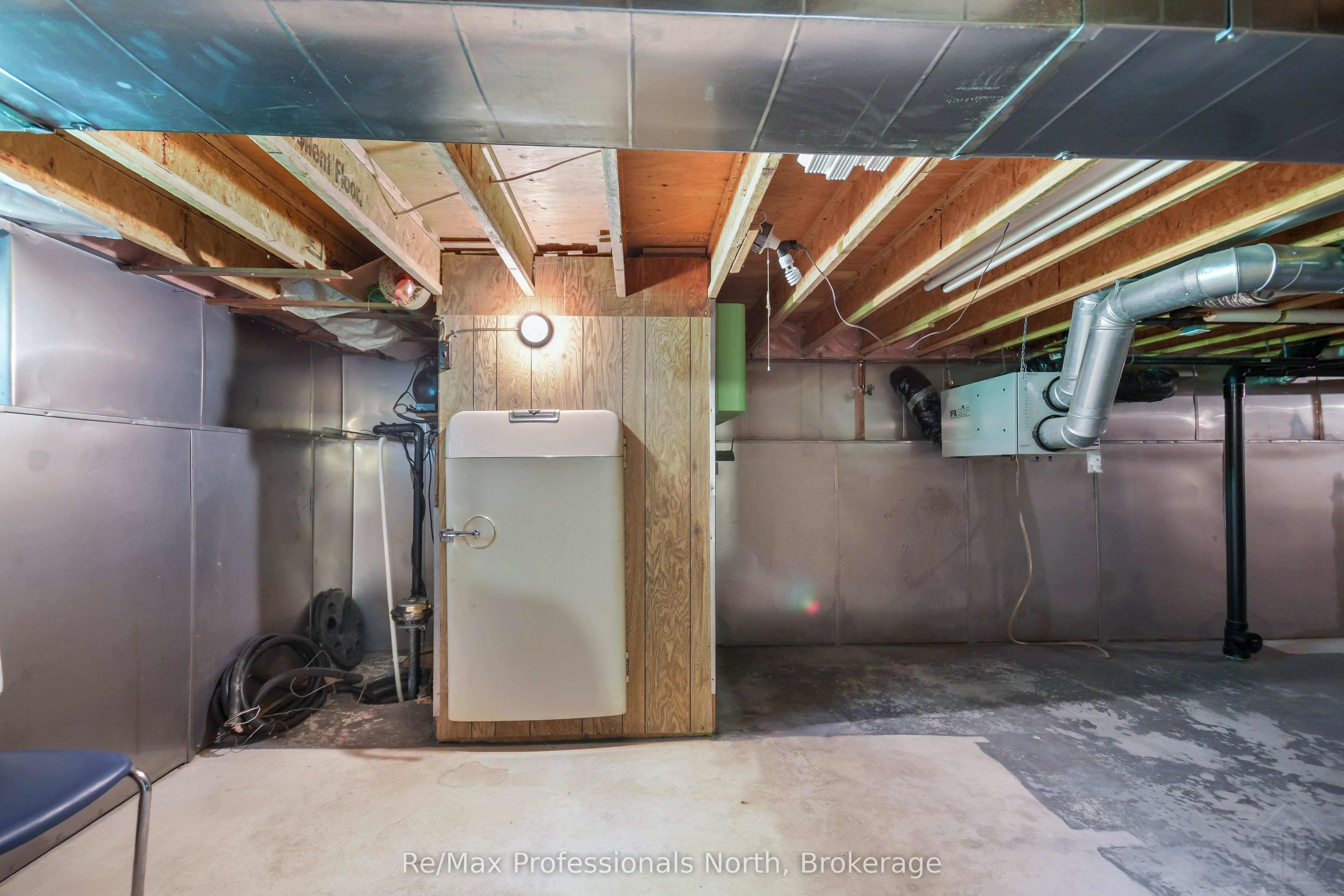 60 Pineridge Gate Property Photo 29