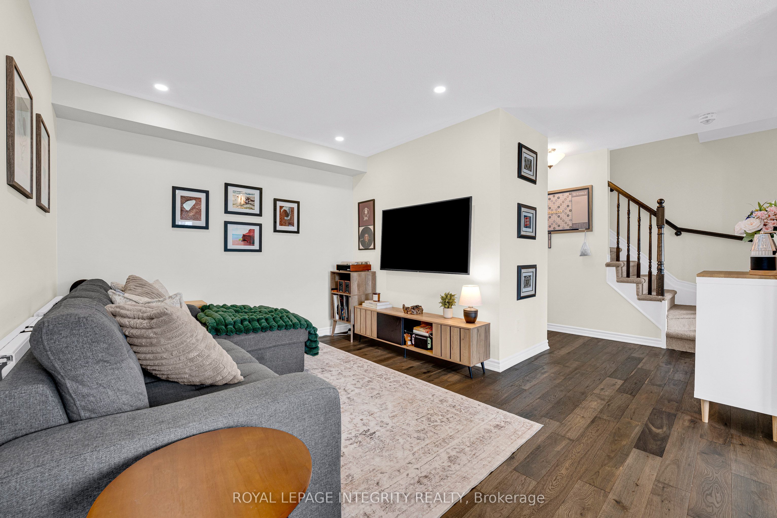 338 Pumpkinseed Crescent Property Photo 21