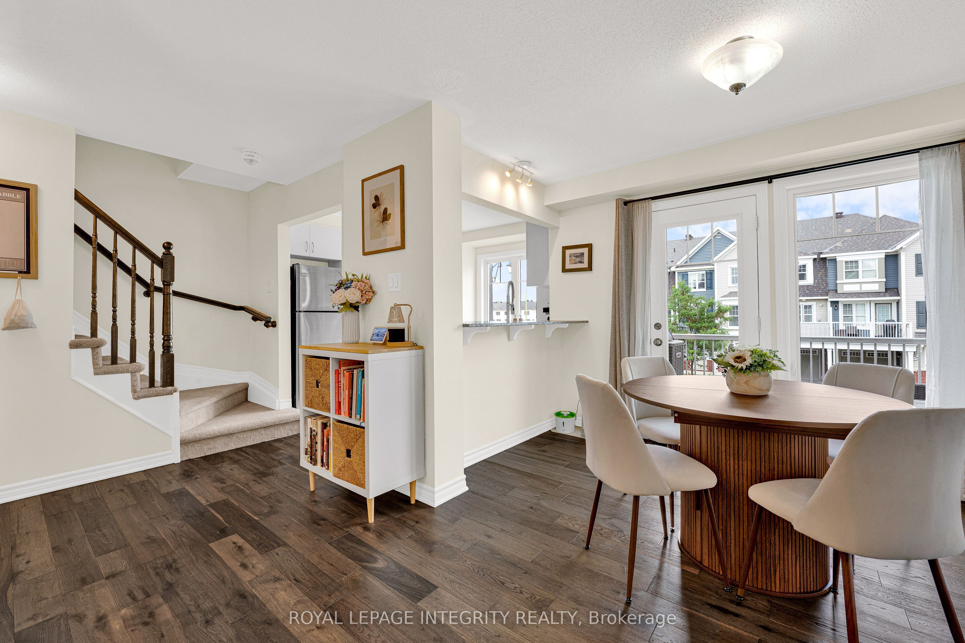 338 Pumpkinseed Crescent Property Photo 23