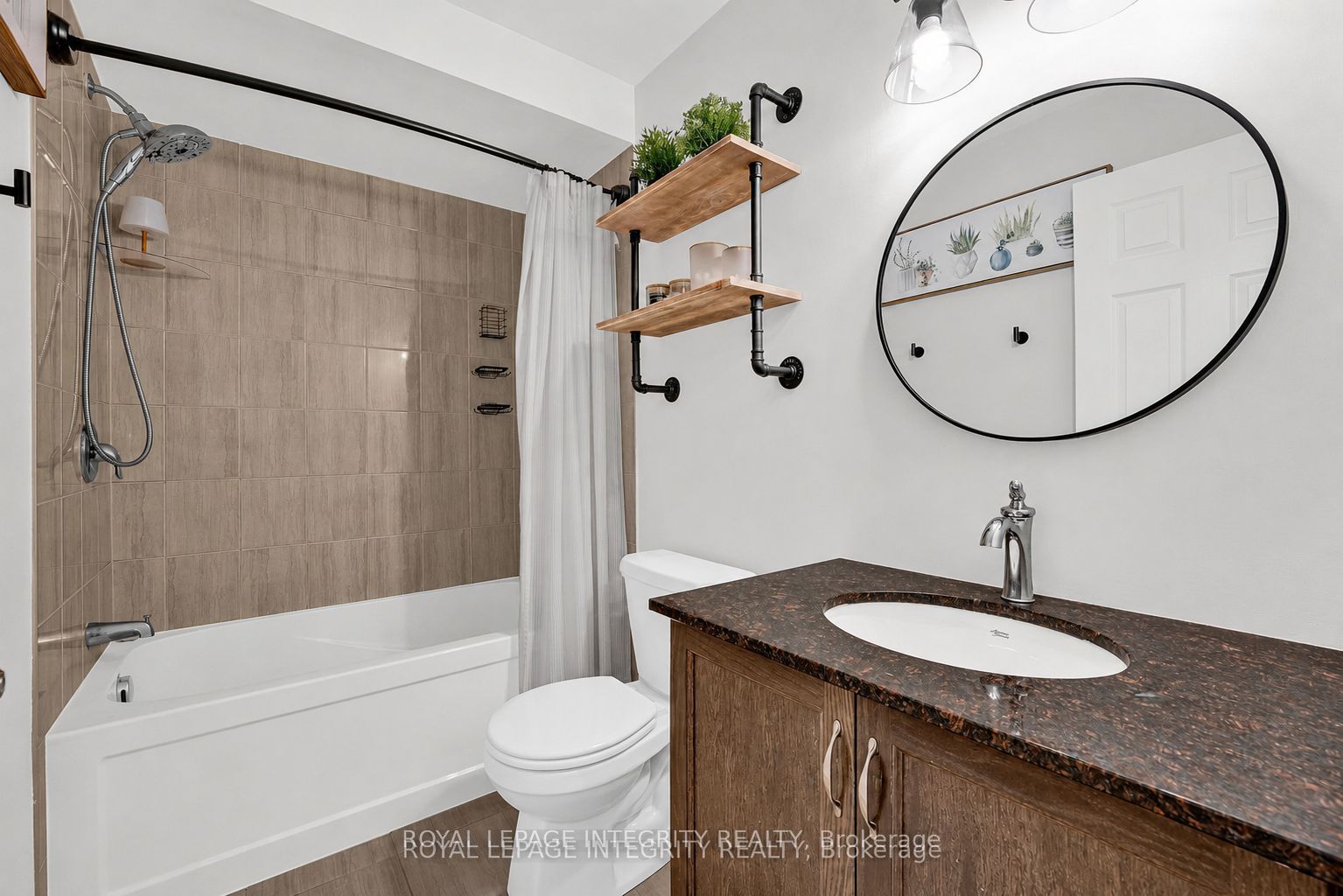 338 Pumpkinseed Crescent Property Photo 35