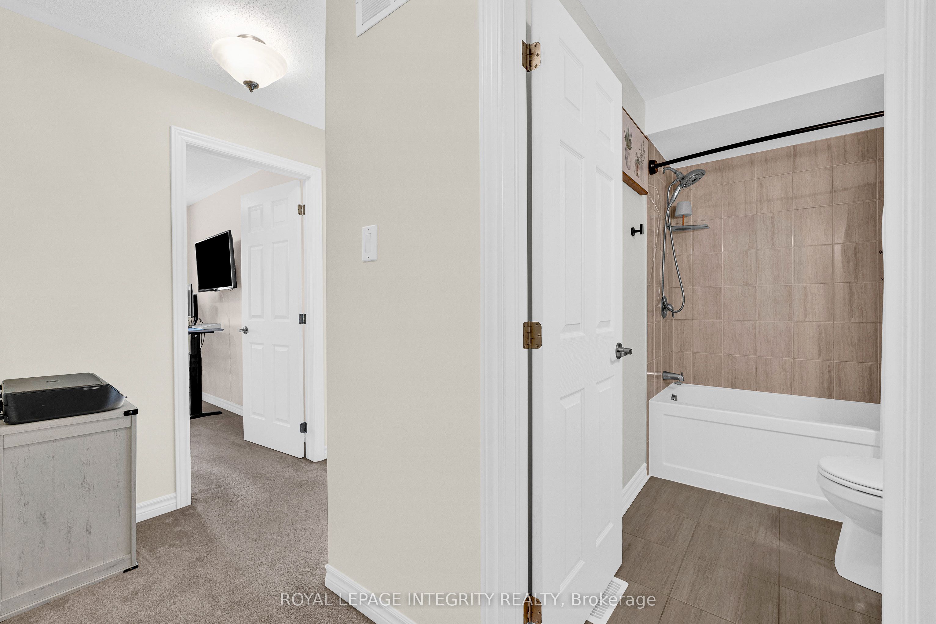 338 Pumpkinseed Crescent Property Photo 36