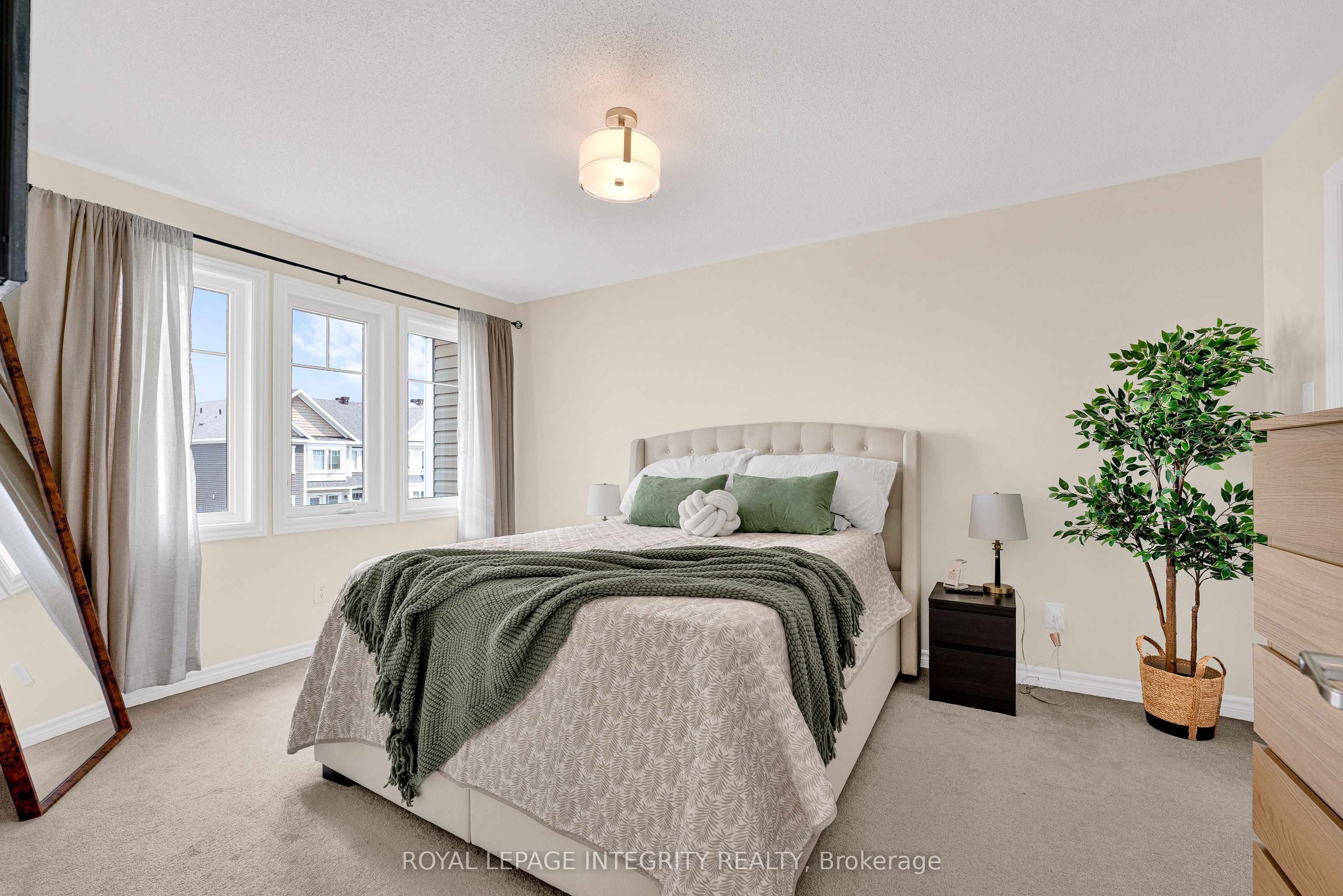 338 Pumpkinseed Crescent Property Photo 39