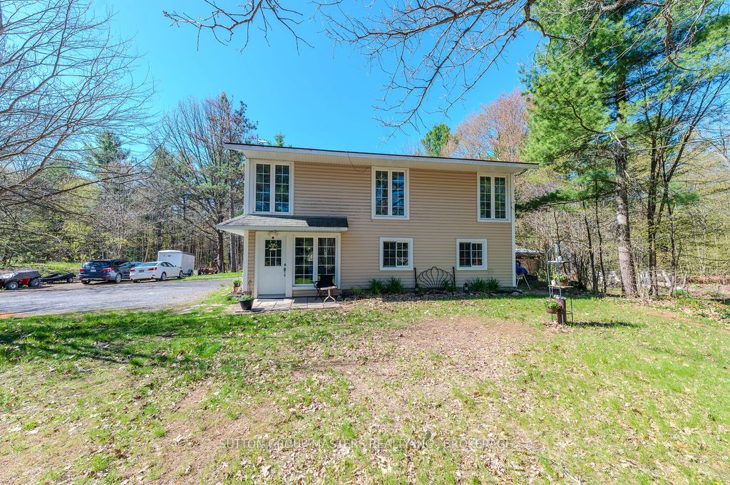 1839 Oak Flats Road Property Photo 1