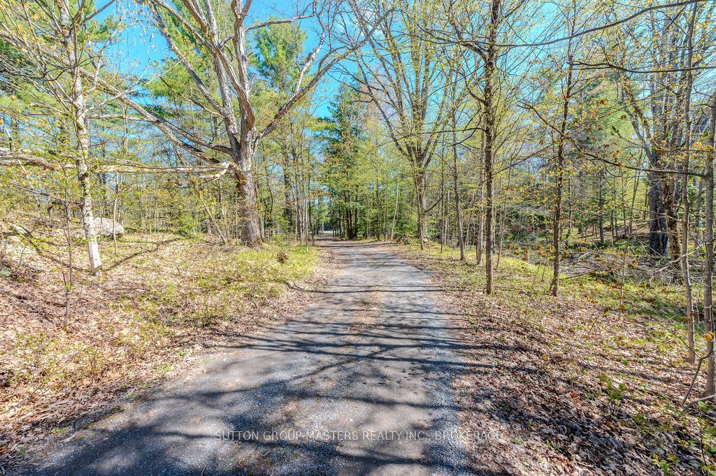 1839 Oak Flats Road Property Photo 9