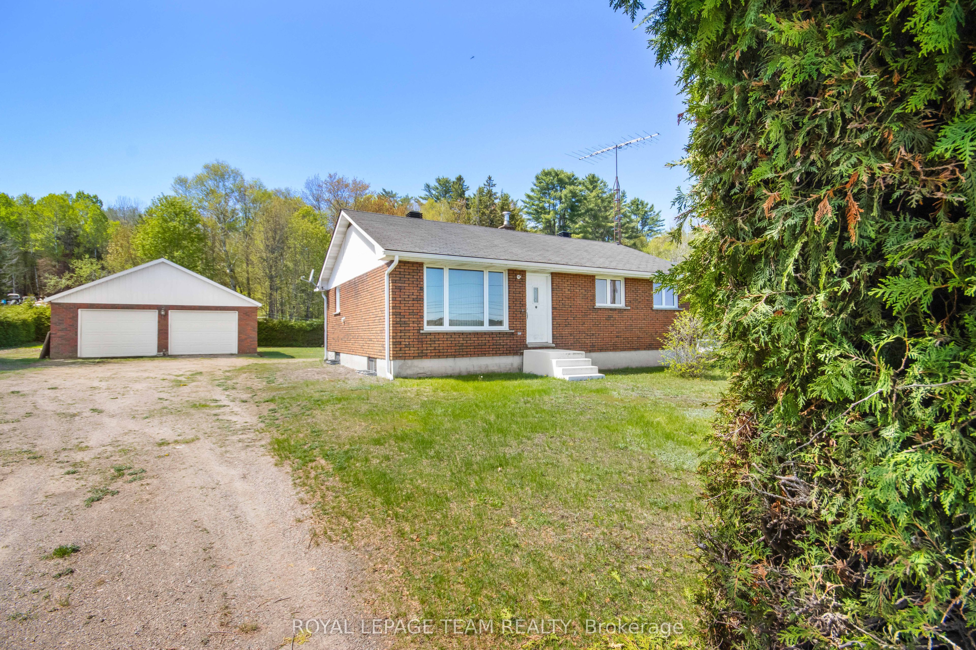 286 Siberia Road Property Photo 1