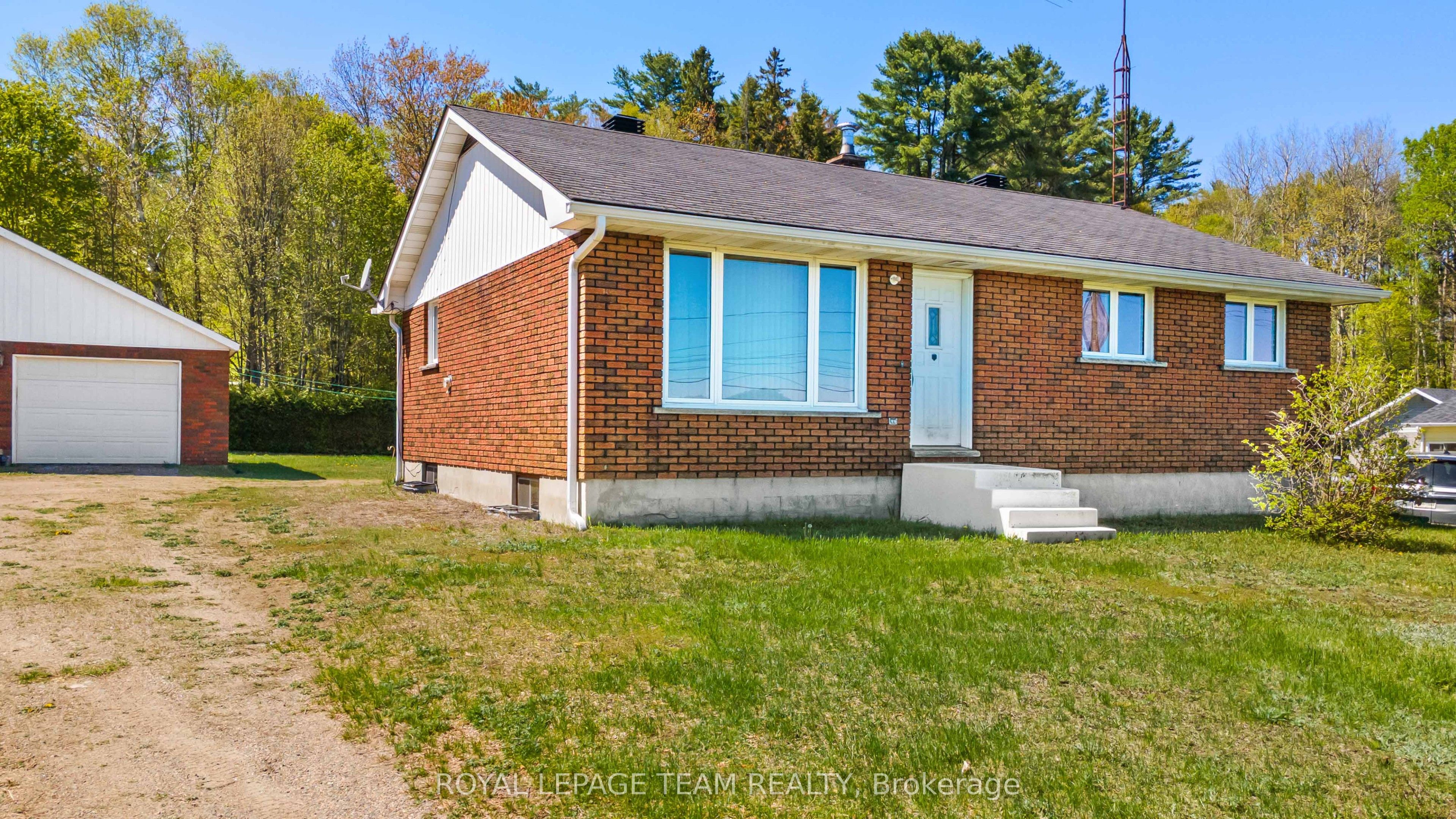 286 Siberia Road Property Photo 2