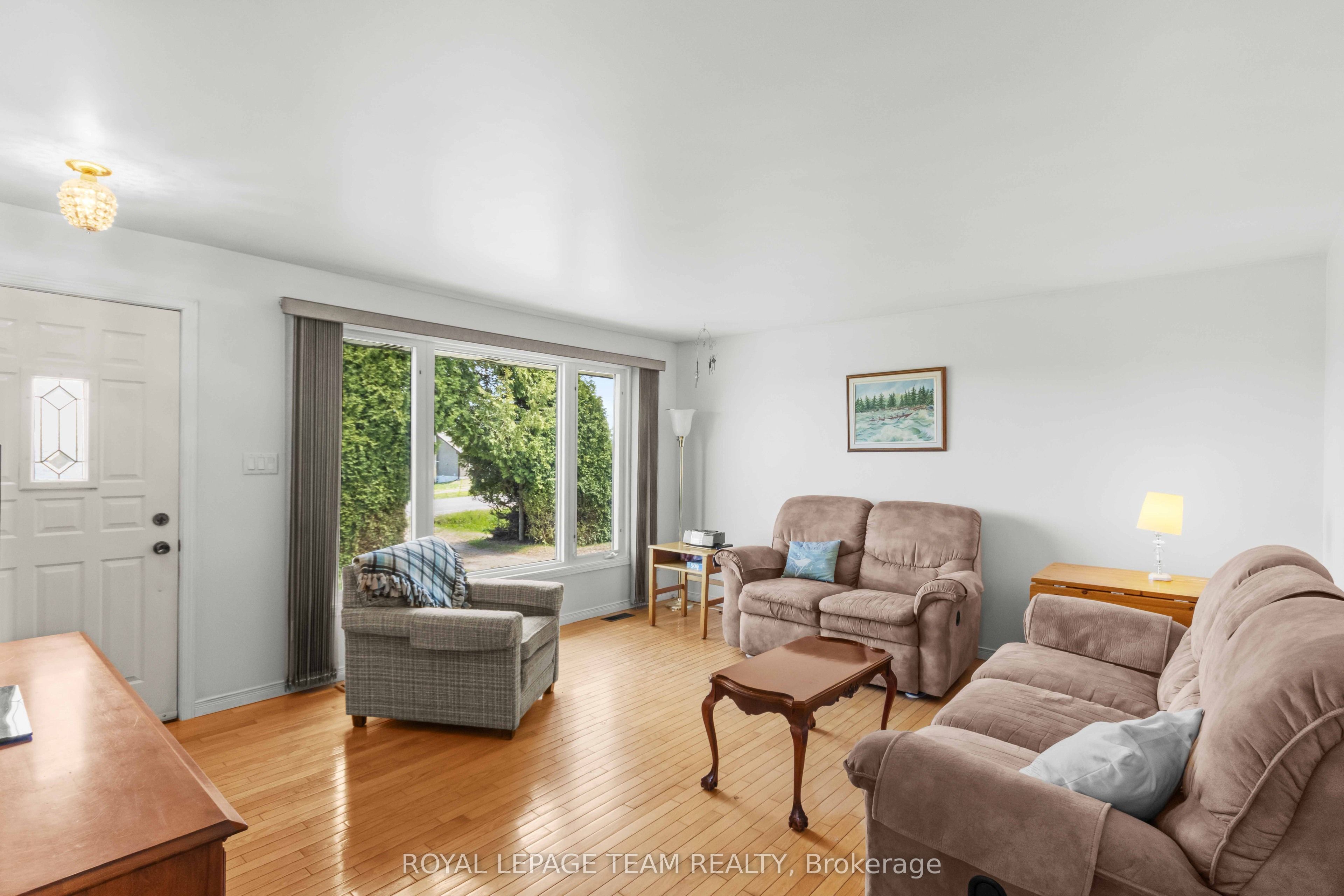 286 Siberia Road Property Photo 8