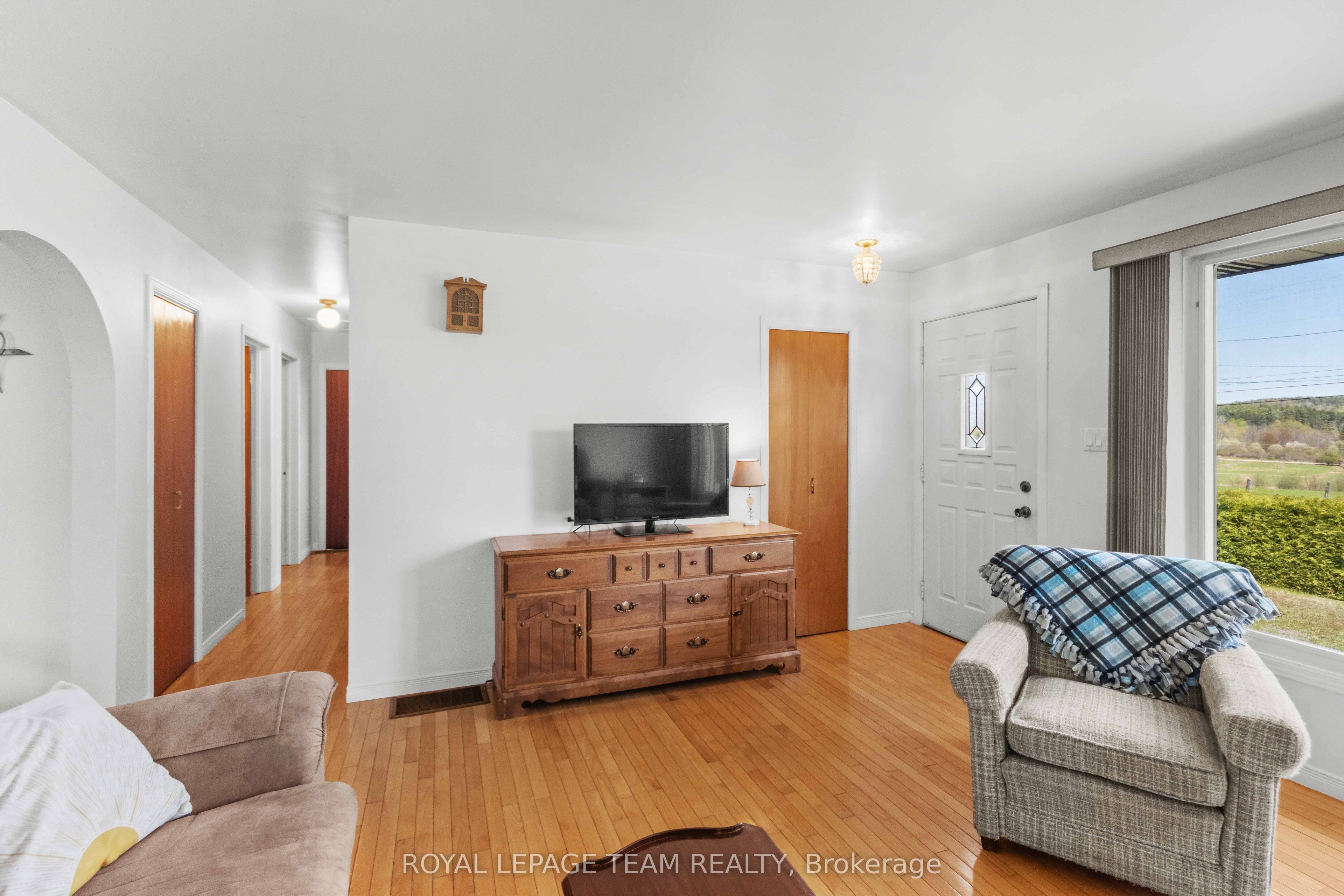 286 Siberia Road Property Photo 11