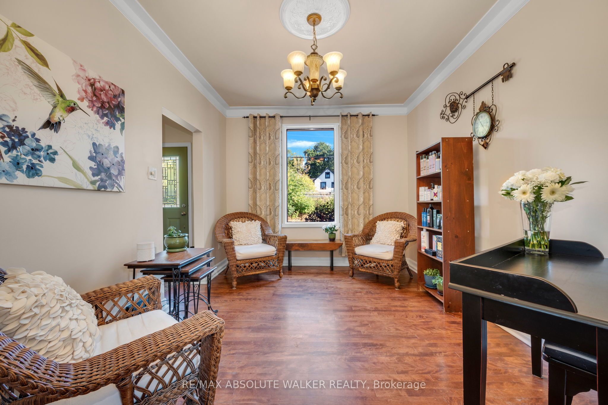383 Danforth Avenue Property Photo 7