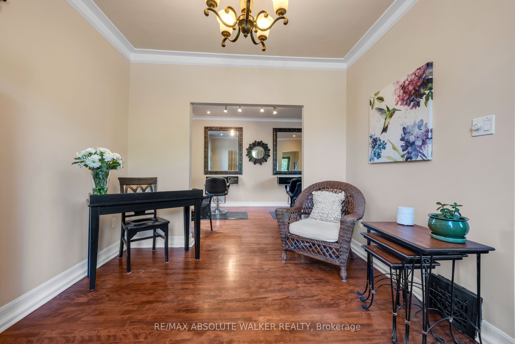 383 Danforth Avenue Property Photo 10