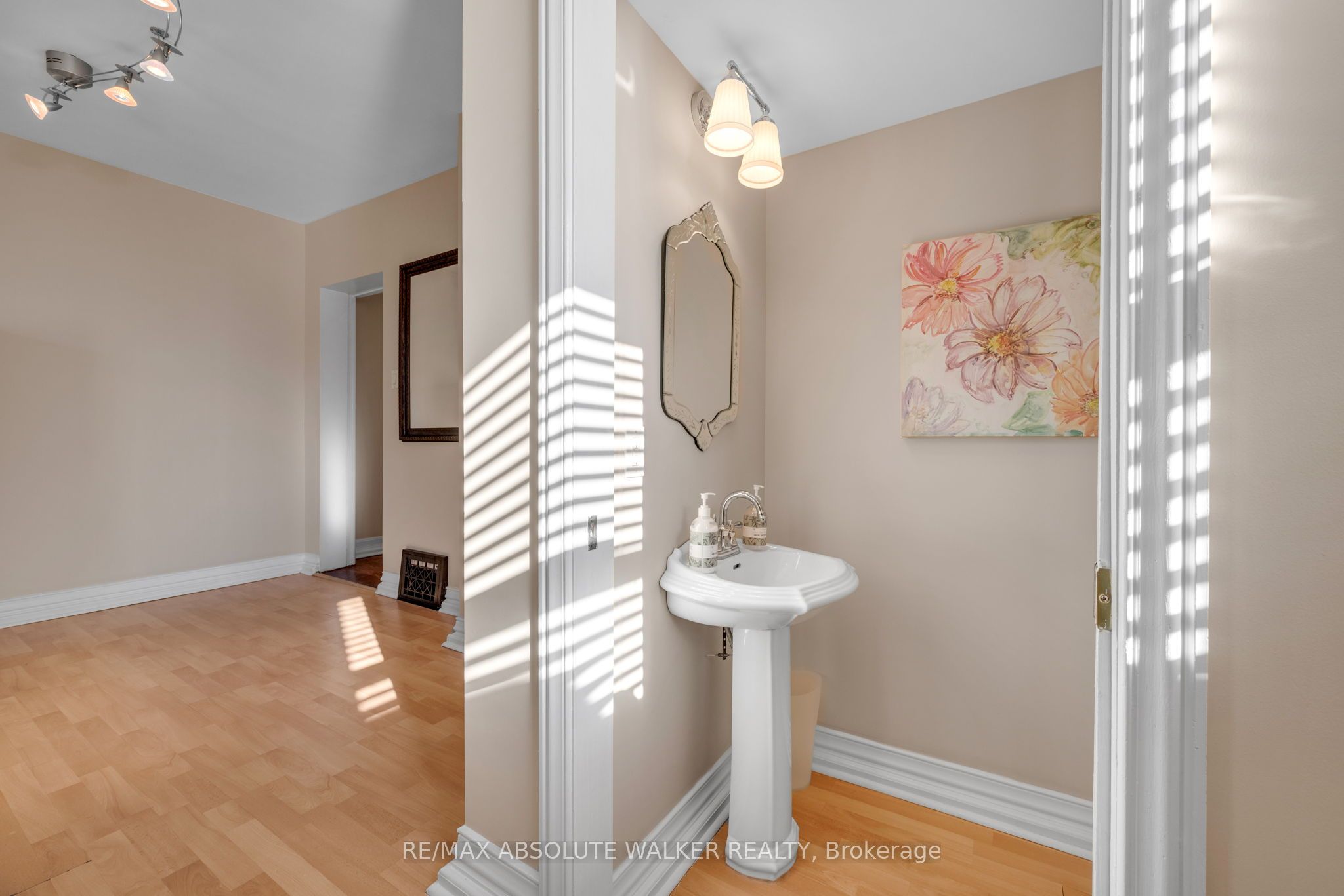 383 Danforth Avenue Property Photo 17