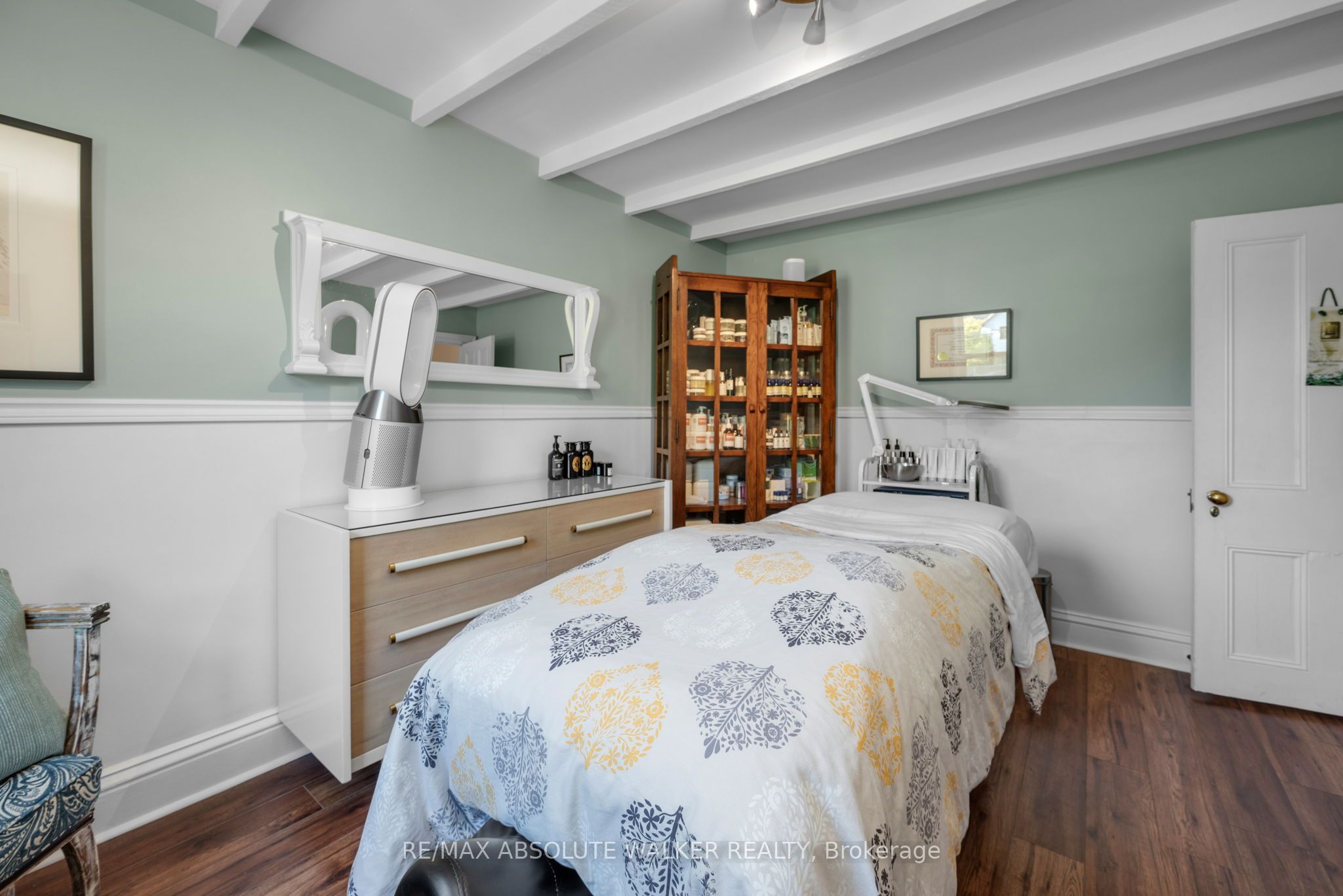 383 Danforth Avenue Property Photo 24