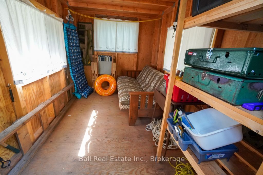 382 Old Detlor Road Property Photo 32