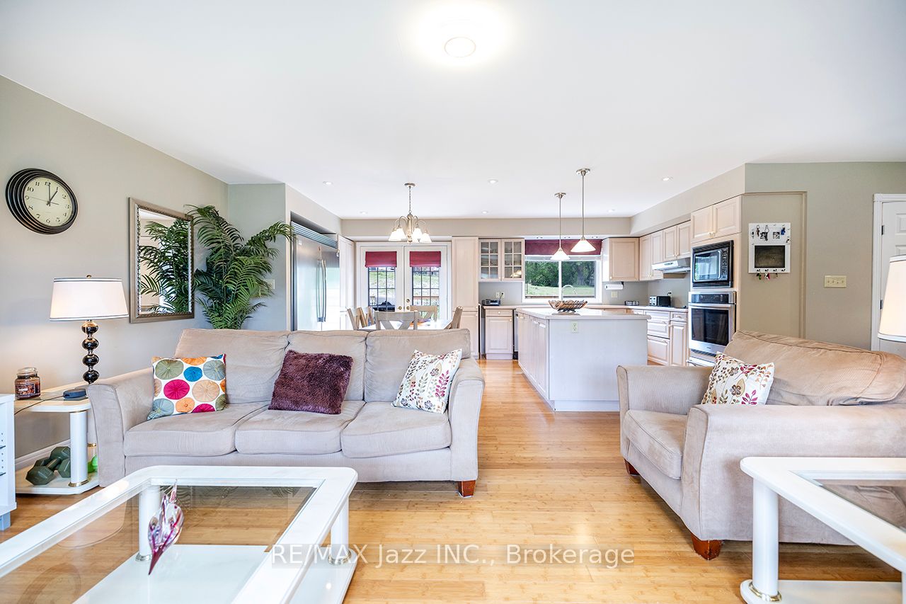 23 Bayview Drive Property Photo 11