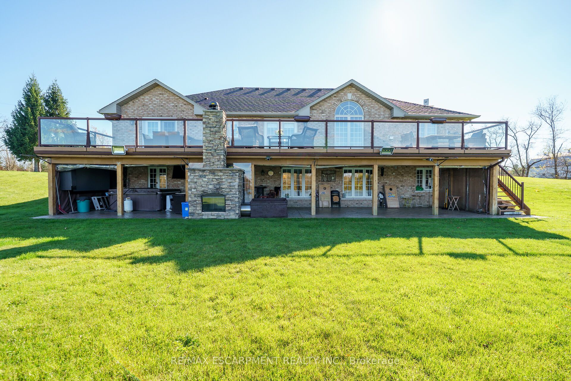 1140 River Road Property Photo 4
