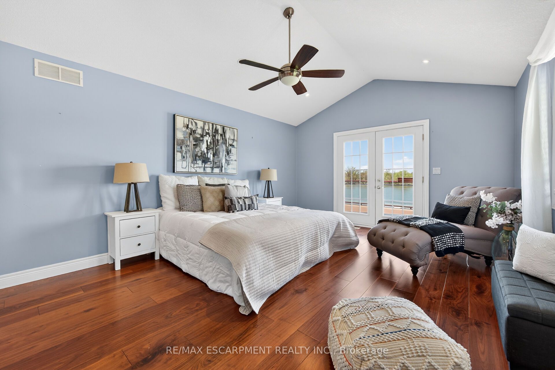 1140 River Road Property Photo 24