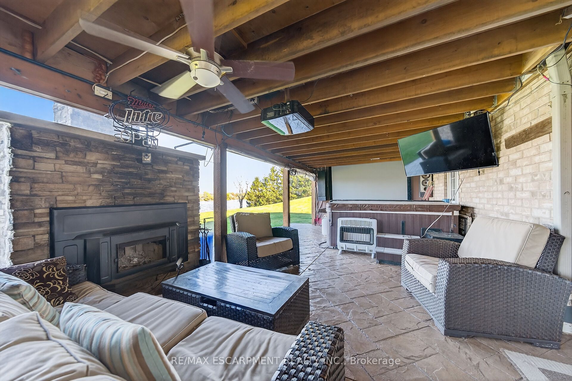 1140 River Road Property Photo 40