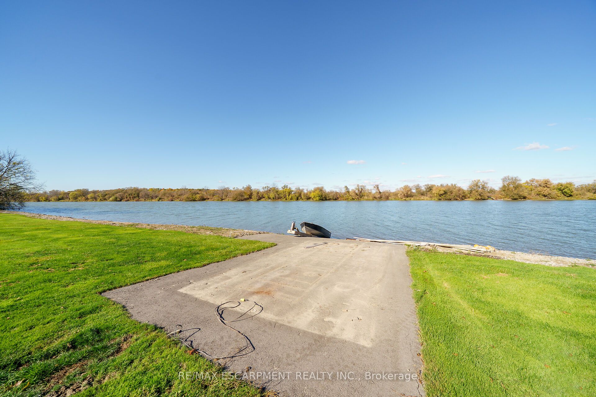 1140 River Road Property Photo 44