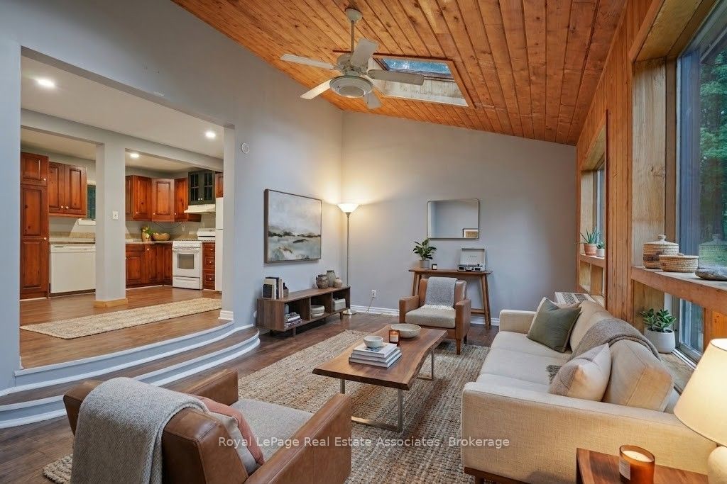 5301 620 Highway Property Photo 1