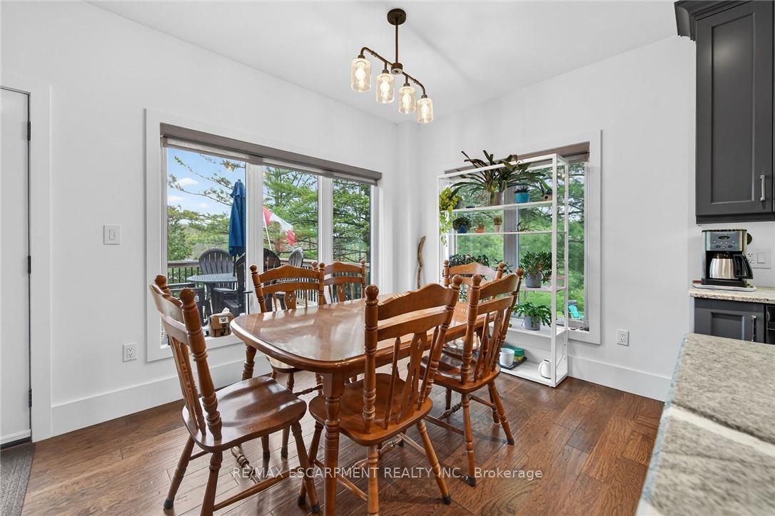 1300 River Road Property Photo 16