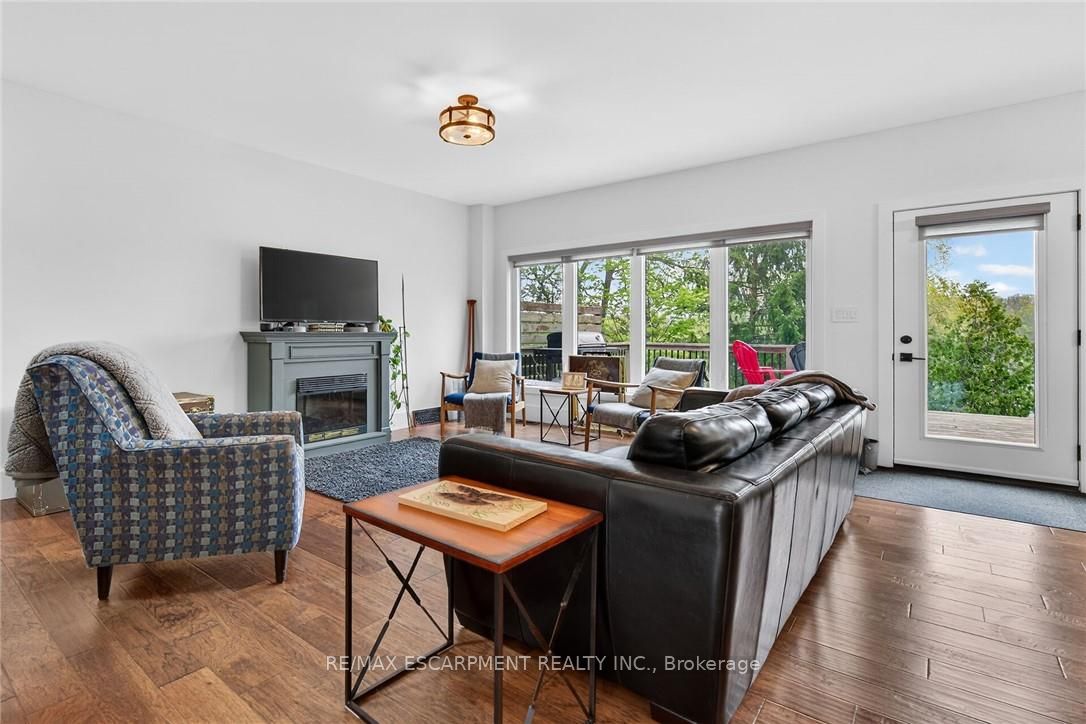 1300 River Road Property Photo 19