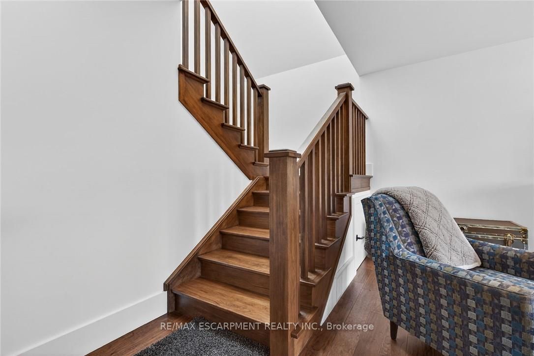 1300 River Road Property Photo 23