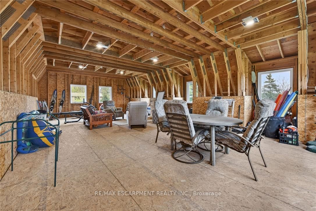 1300 River Road Property Photo 44