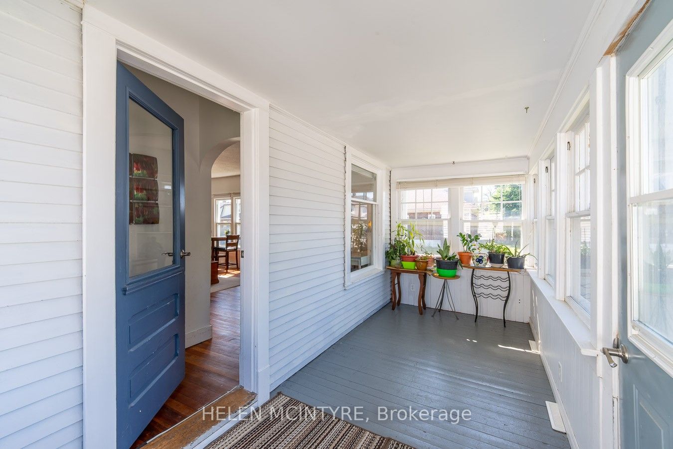 5012 Morrison Street Property Photo 2