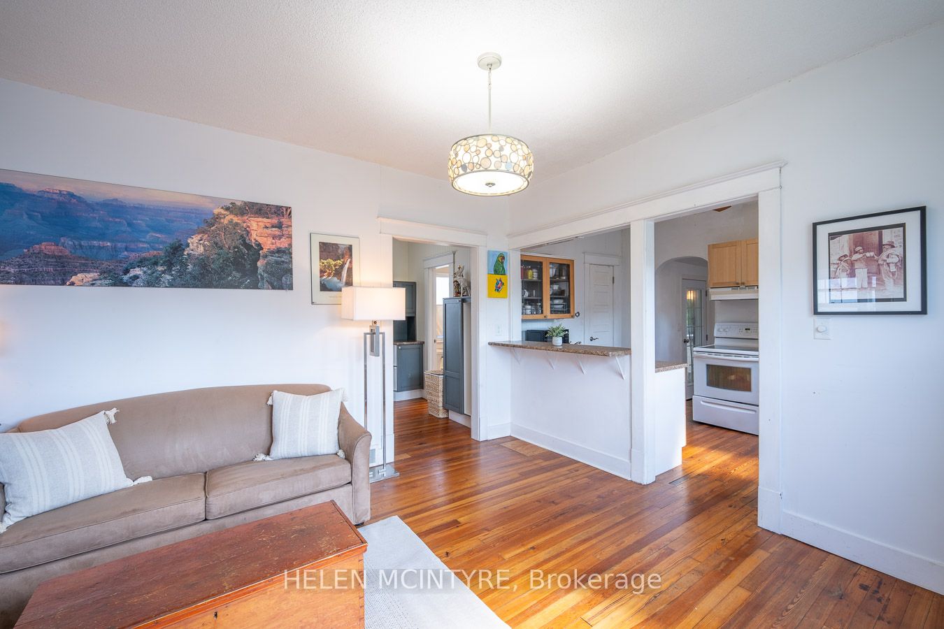 5012 Morrison Street Property Photo 6