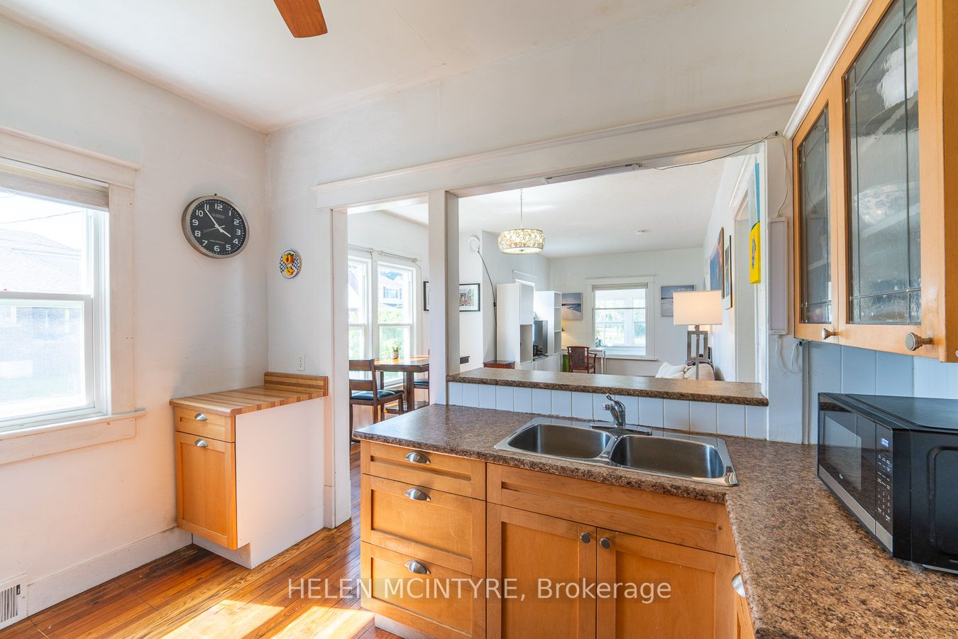 5012 Morrison Street Property Photo 11