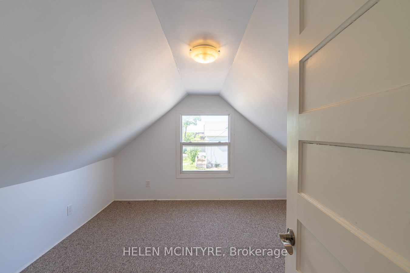 5012 Morrison Street Property Photo 18