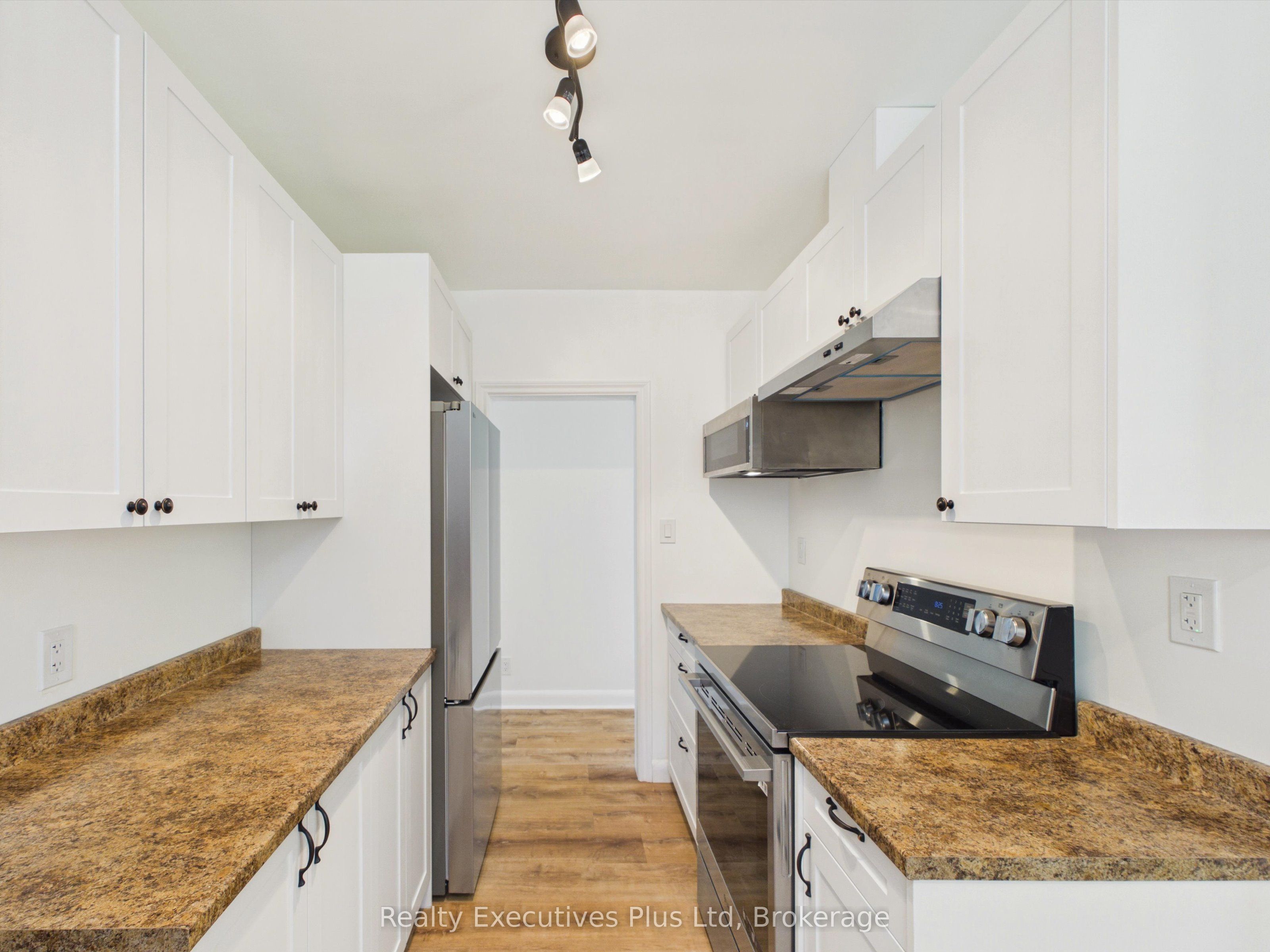 29 Queen Street Property Photo 18