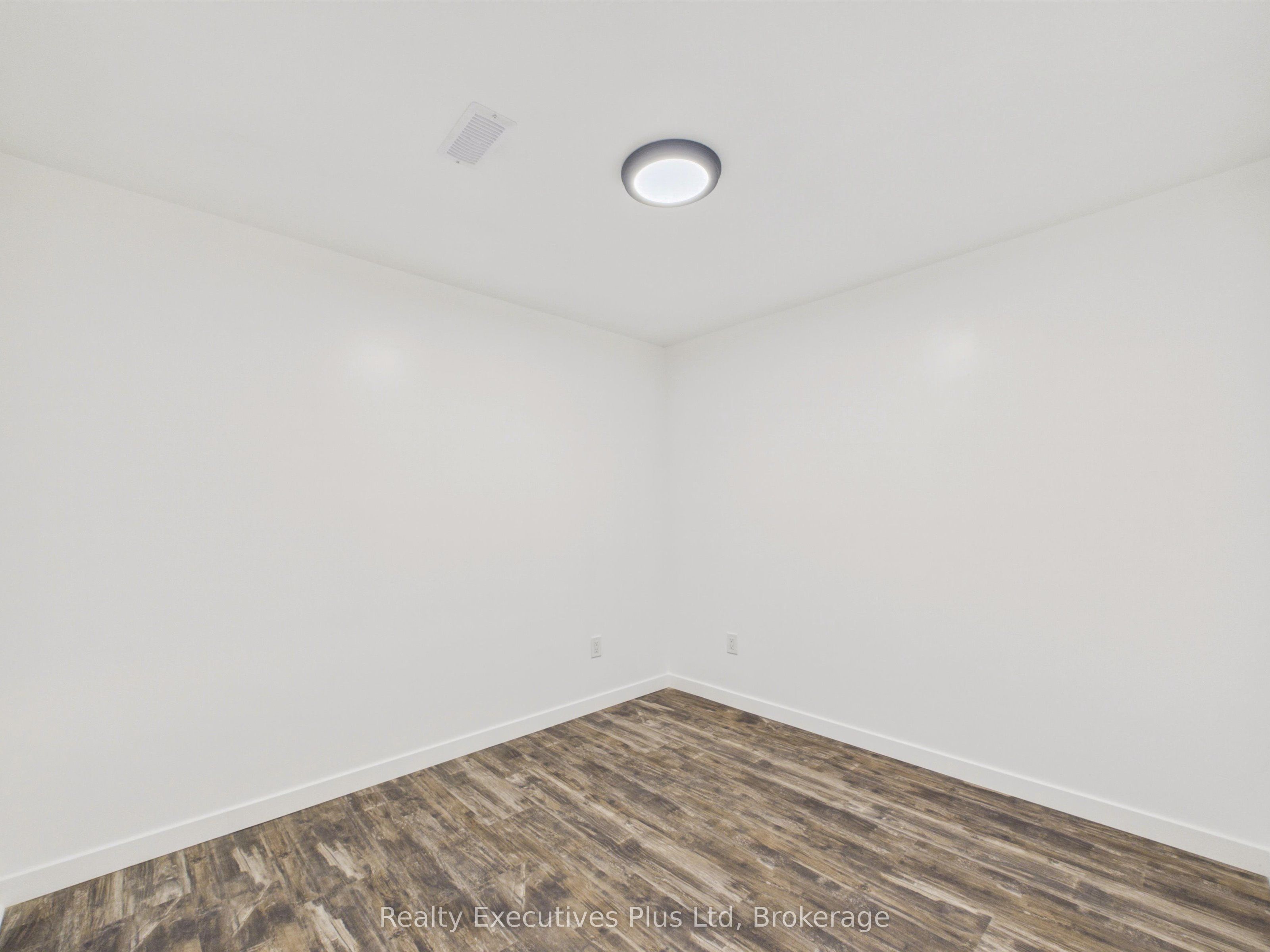 29 Queen Street Property Photo 22